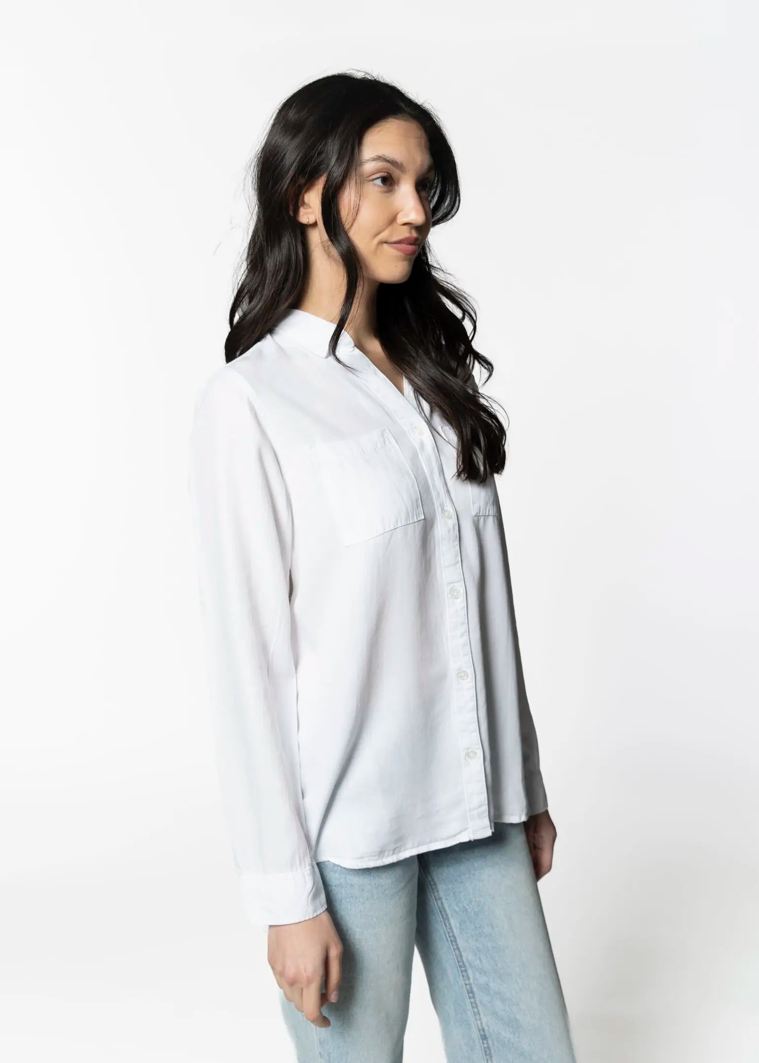 swatch_white ginger button down apparel