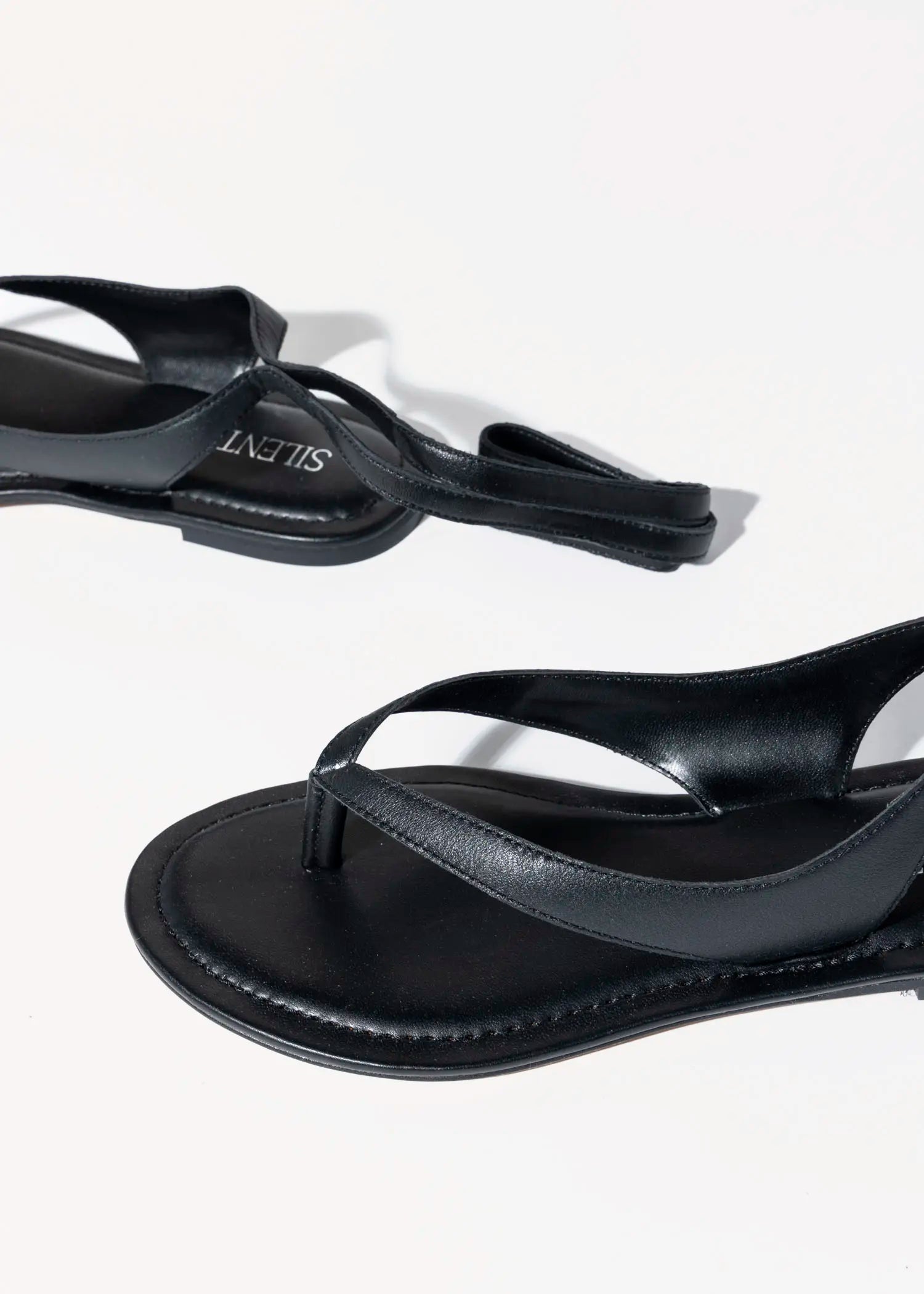 swatch_black alicia thong sandal flat sandals