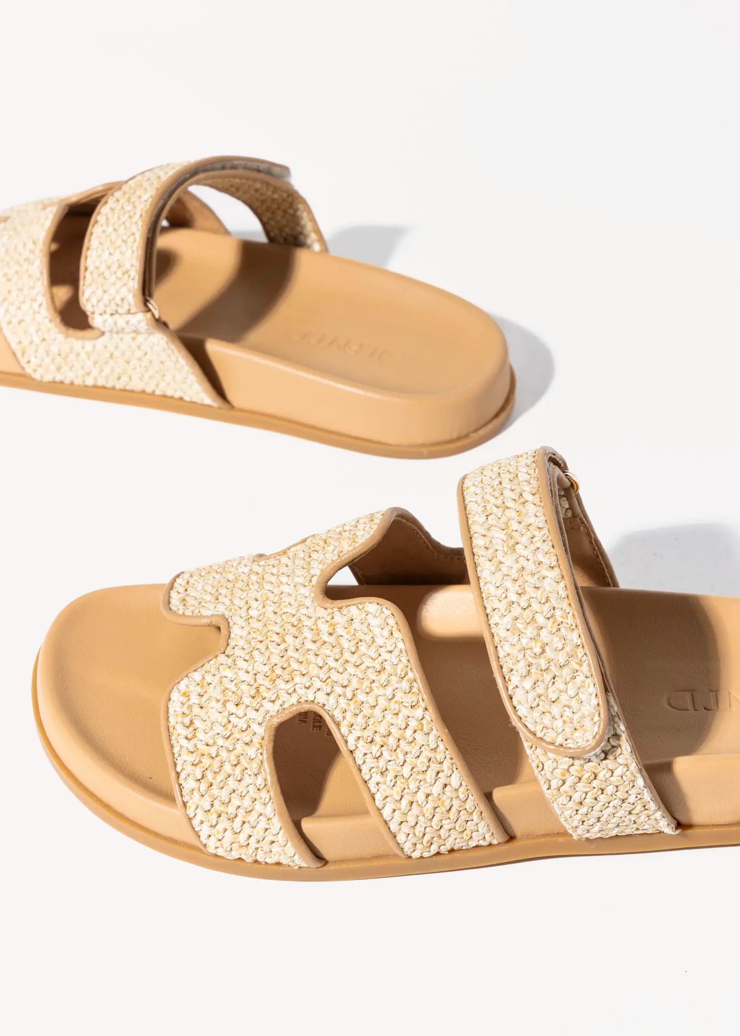 swatch_natural hayzlen slide sandal flat sandals