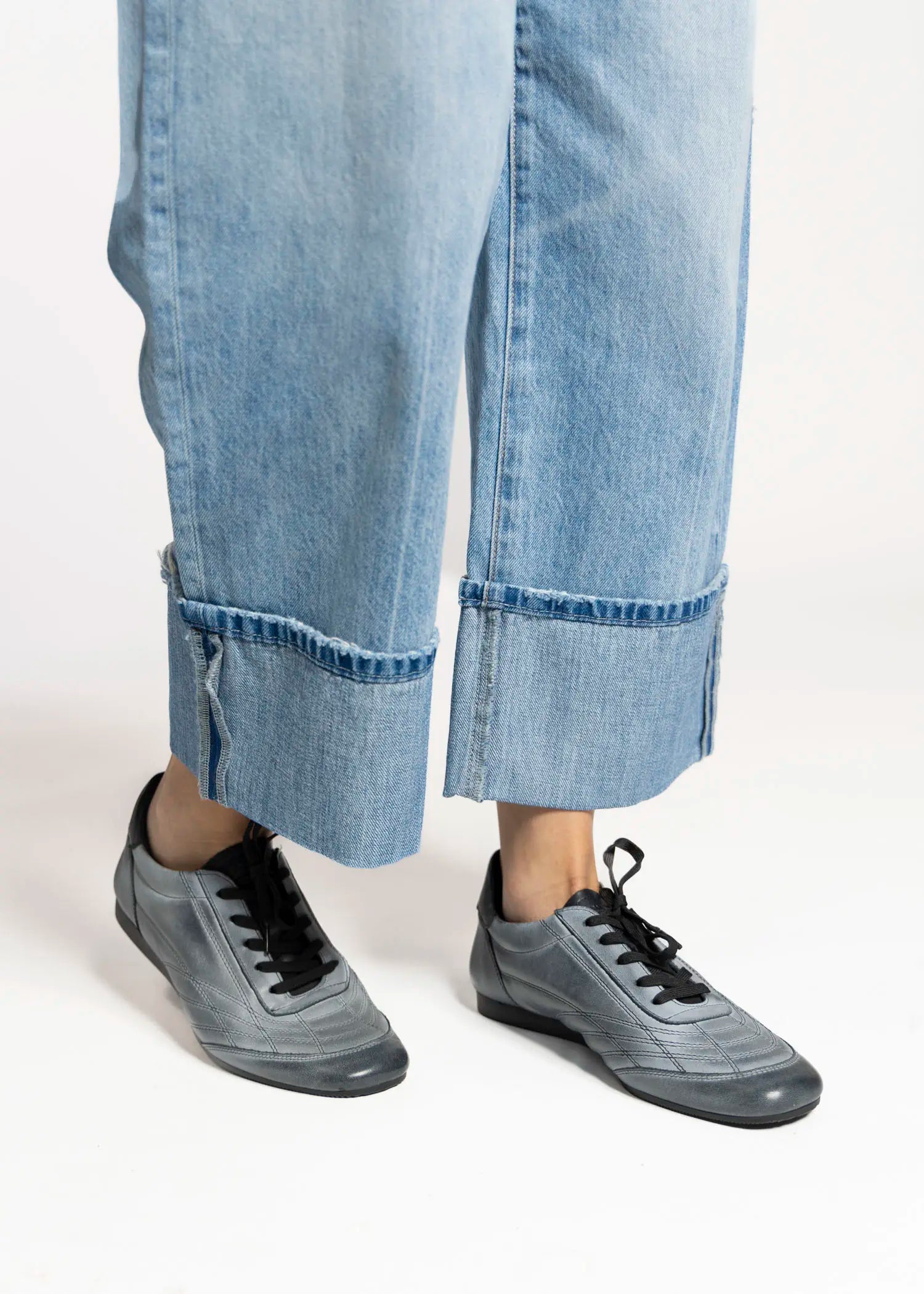 swatch_black hillary sneaker shoes