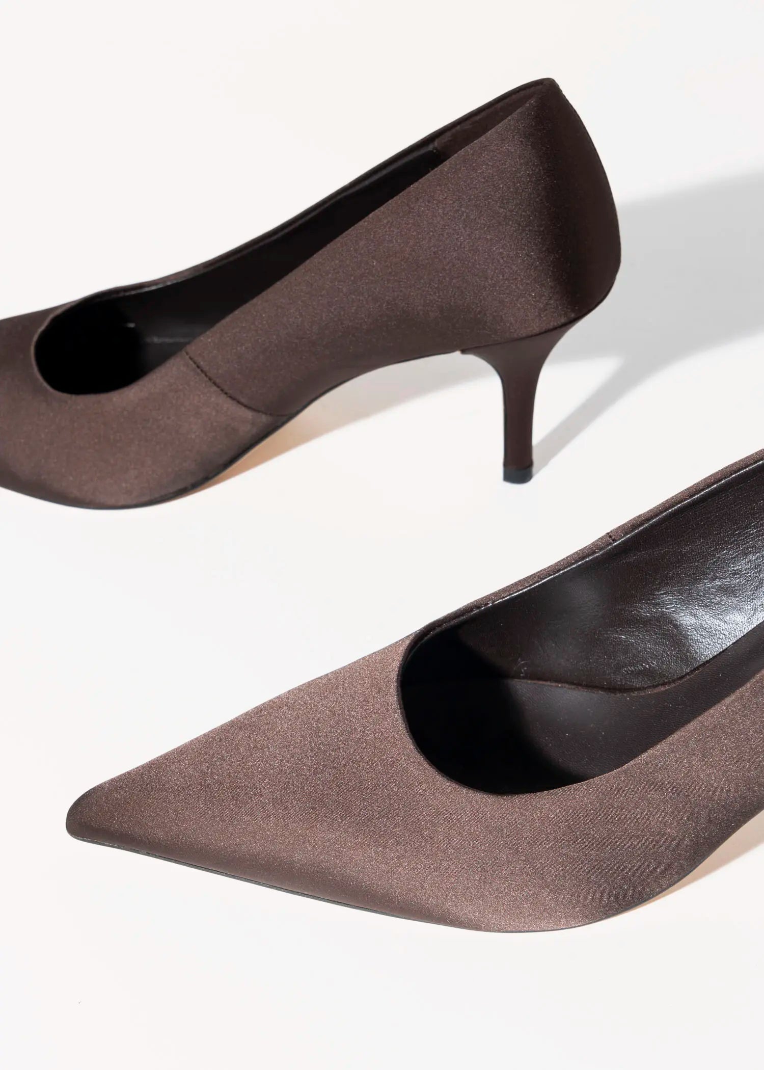 swatch_chocolate satin chloe satin pump heels