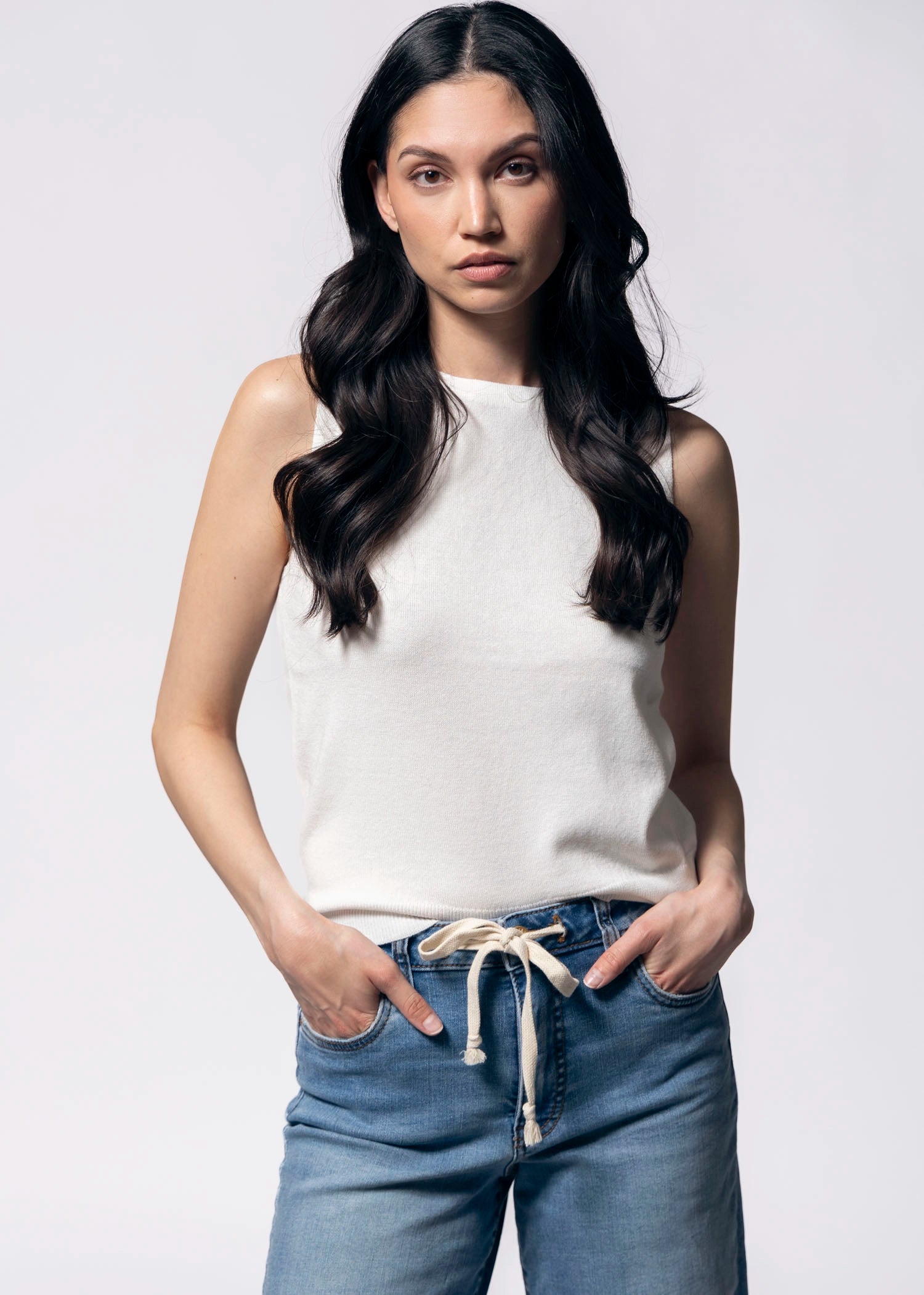 swatch_White boatneck sweater tank