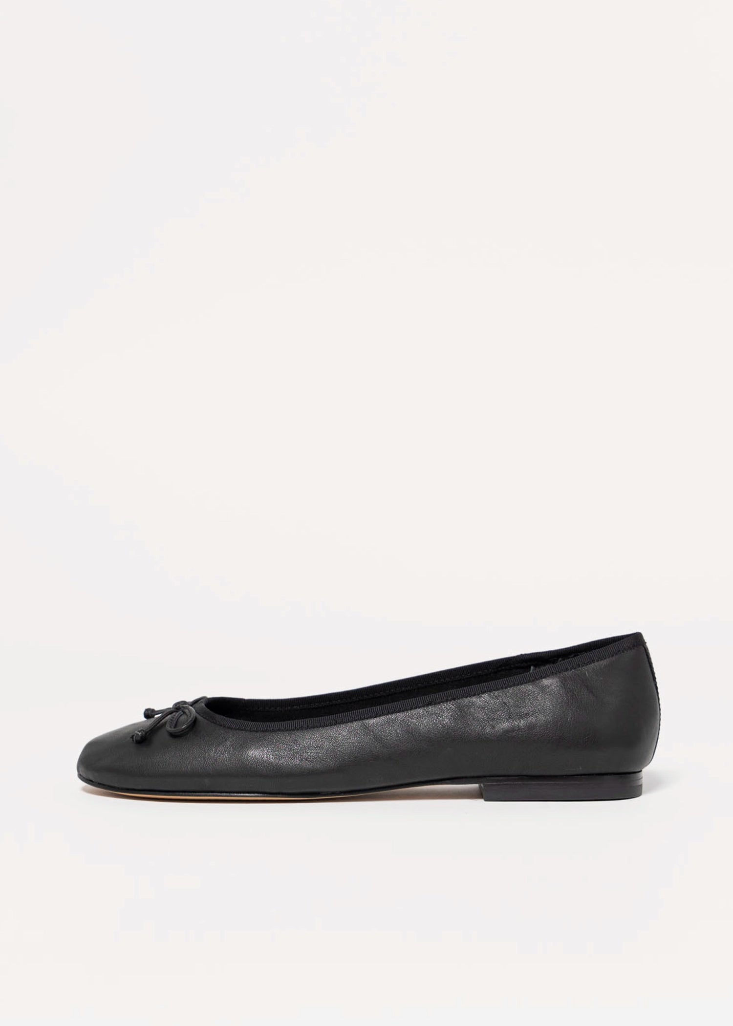 swatch_Black Leather dolce vita ritla ballet flats