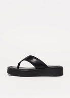swatch_Black Leather vagabond danya platform thong sandal