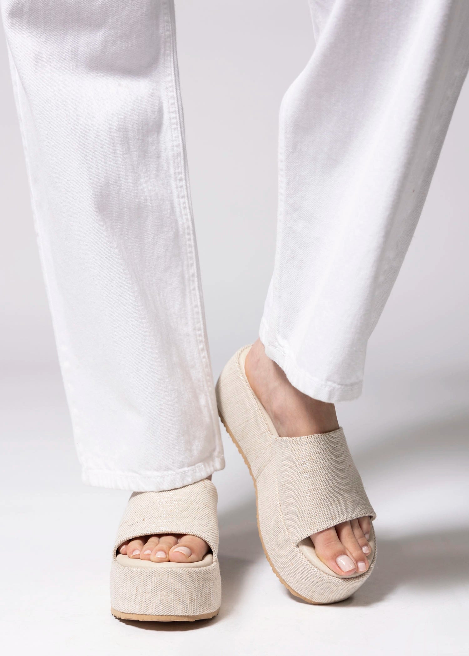 swatch_Silver matisse pismo platform sandal