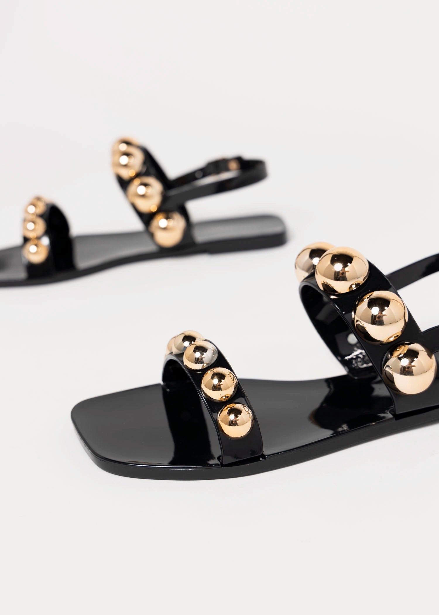 swatch_Black/Gold jeffrey campbell gumdrop jelly sandal