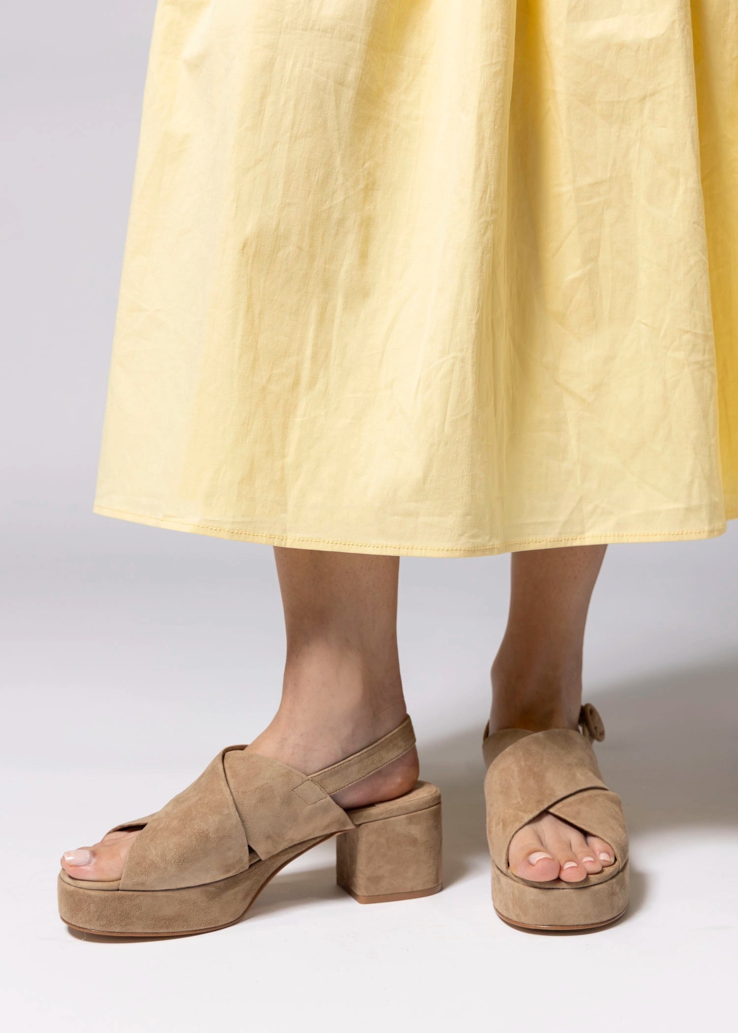 swatch_Beige Suede jeffrey campbell zentra platform sandal