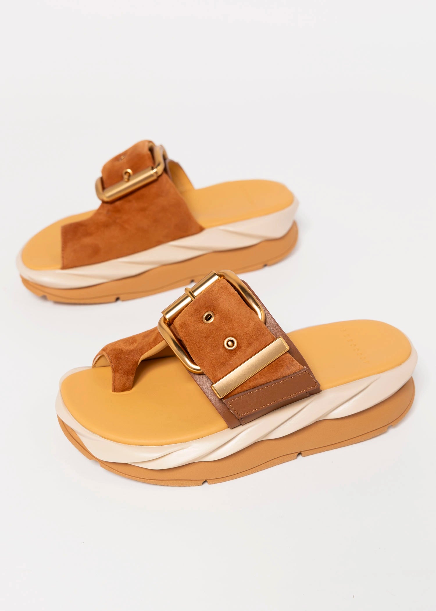 swatch_Soft Brown 4ccccees mellow glow platform sandal