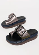 swatch_Gunmetal 4ccccees mellow glow platform sandal