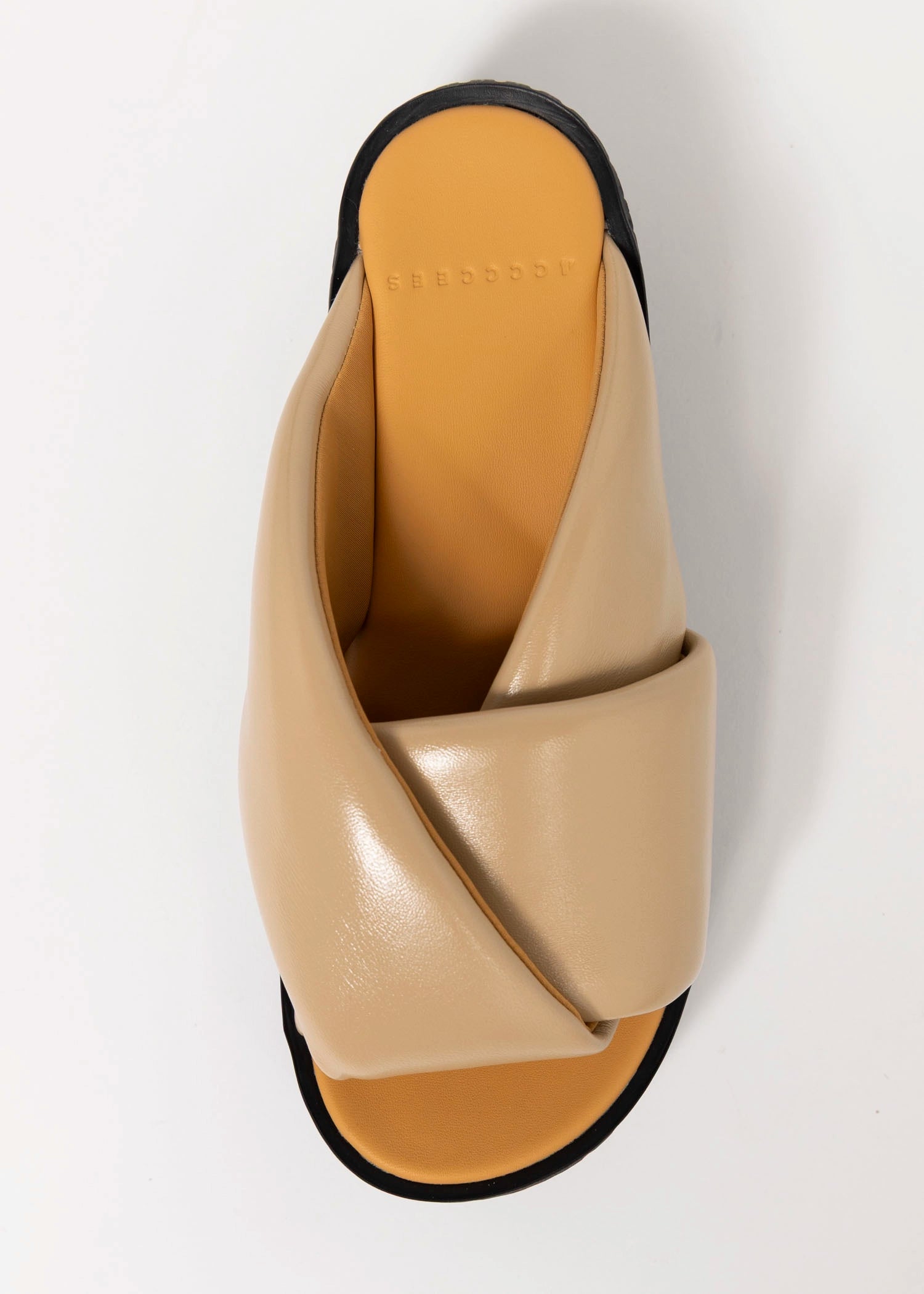 swatch_Skin Patent 4CCCCees plia anda platform sandal