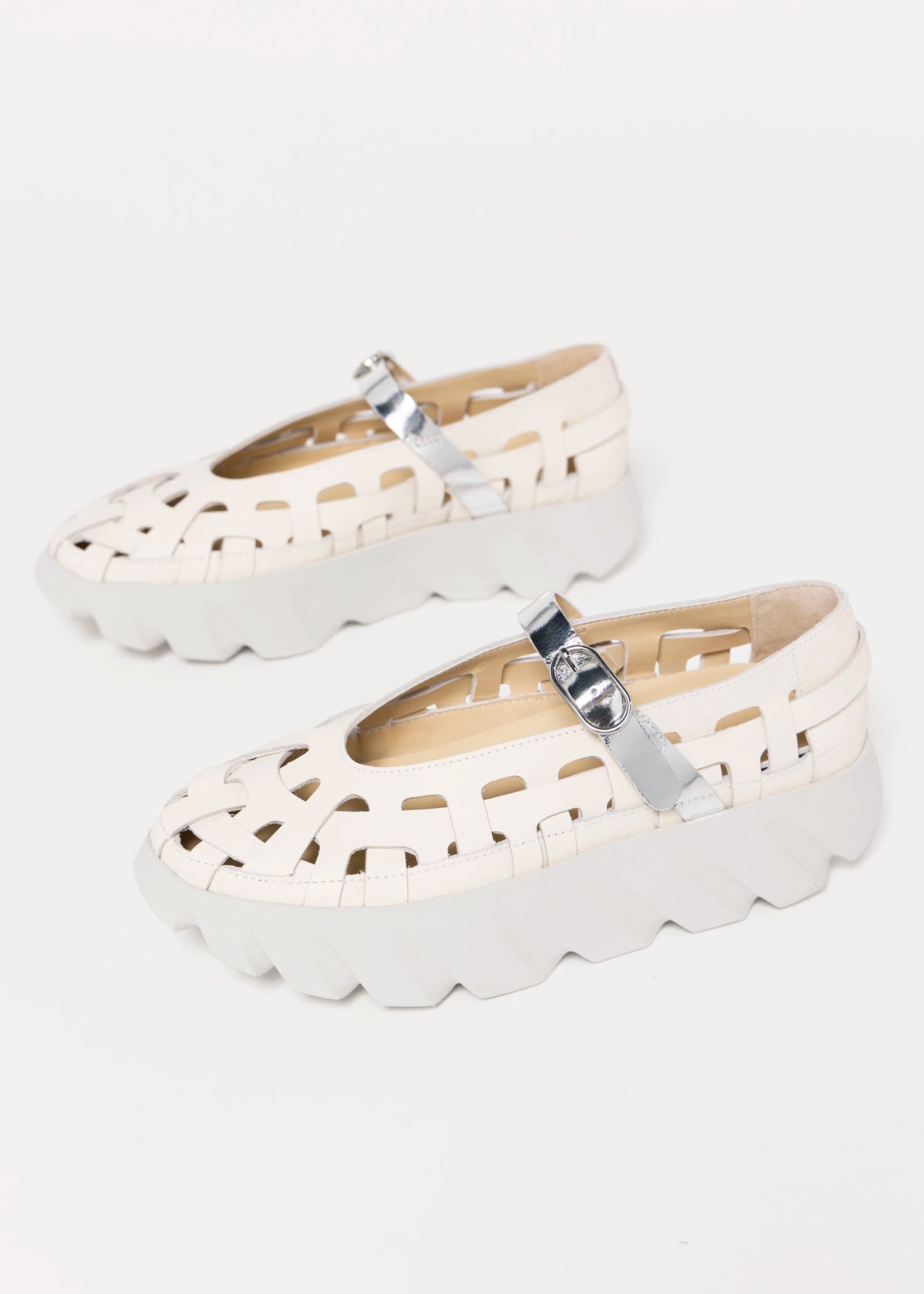 swatch_Cream 4CCCCees tura lex mary jane sneaker