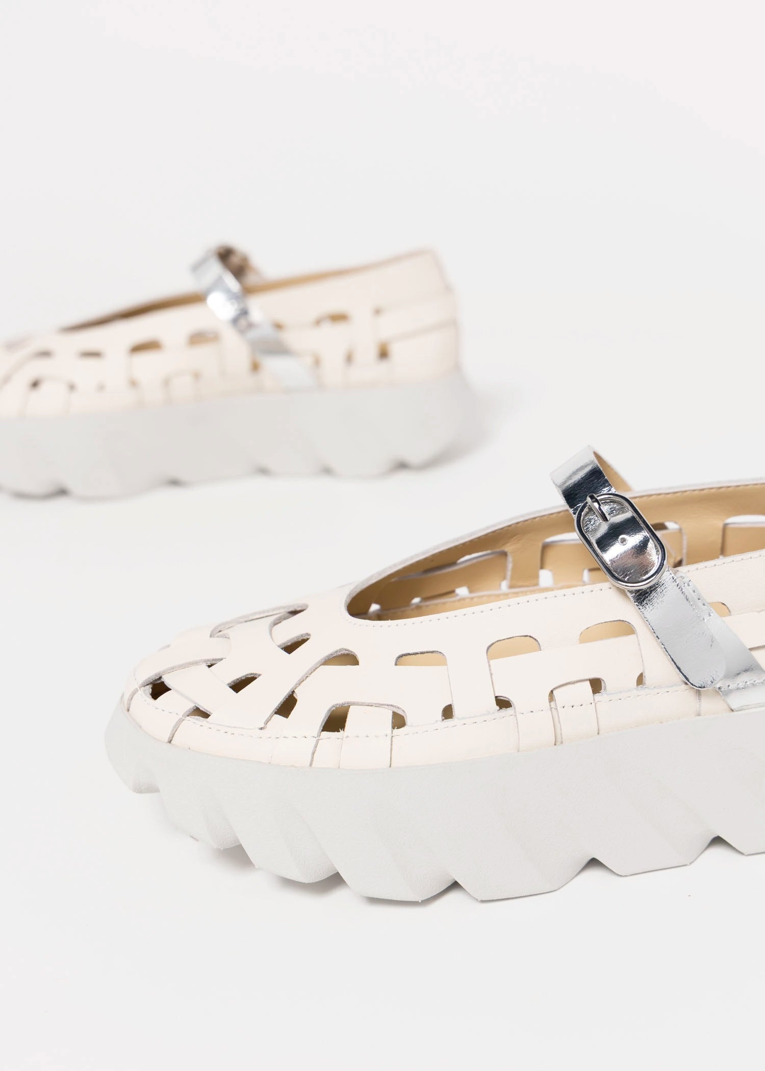 swatch_Cream 4CCCCees tura lex mary jane sneaker