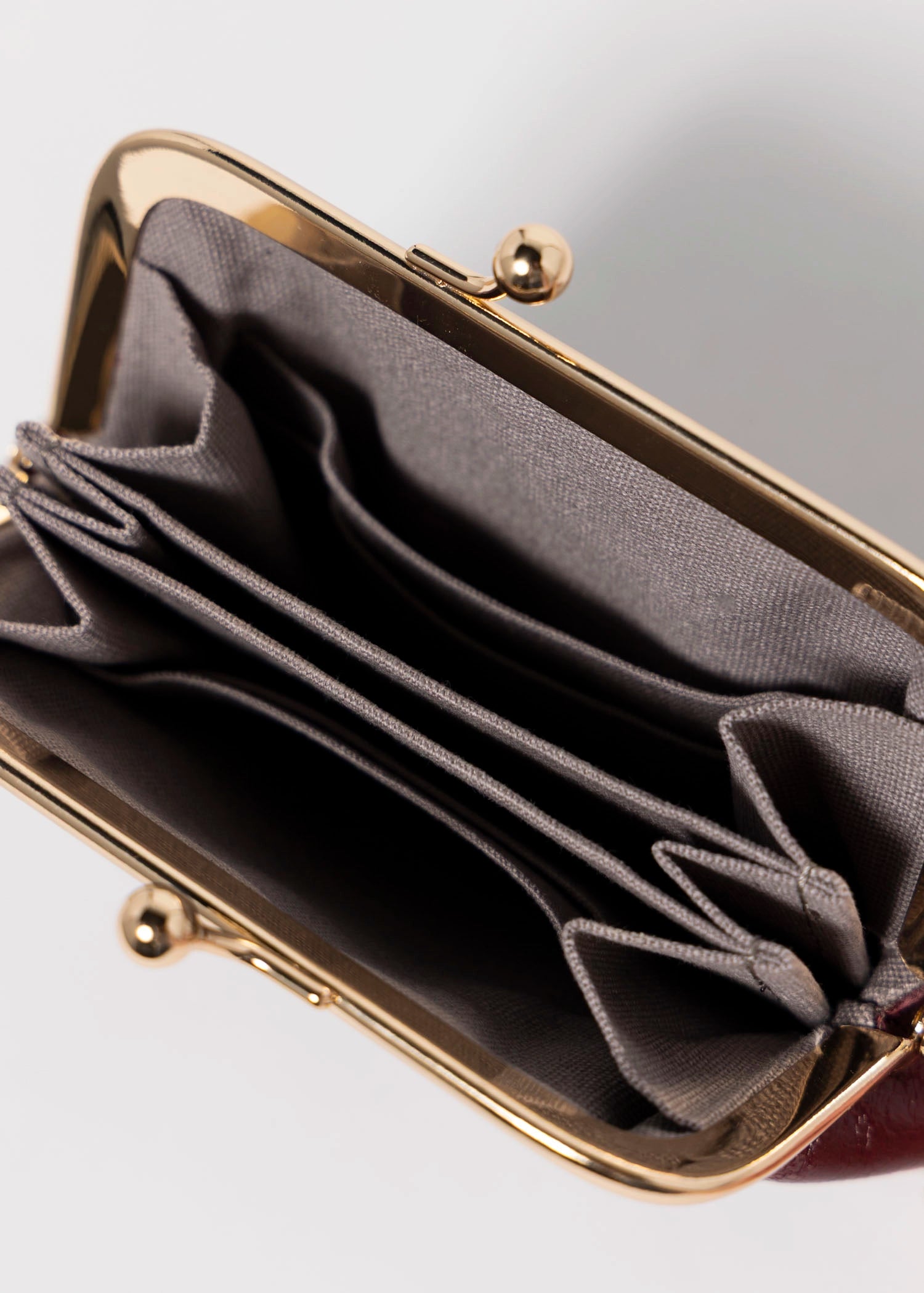 swatch_Wine Leather coin purse