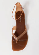 swatch_Caramel jeffrey campbell gummy jelly thong sandal