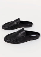 swatch_Black Smooth rafe loafer steve madden