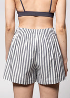 swatch_Navy cotton striped short