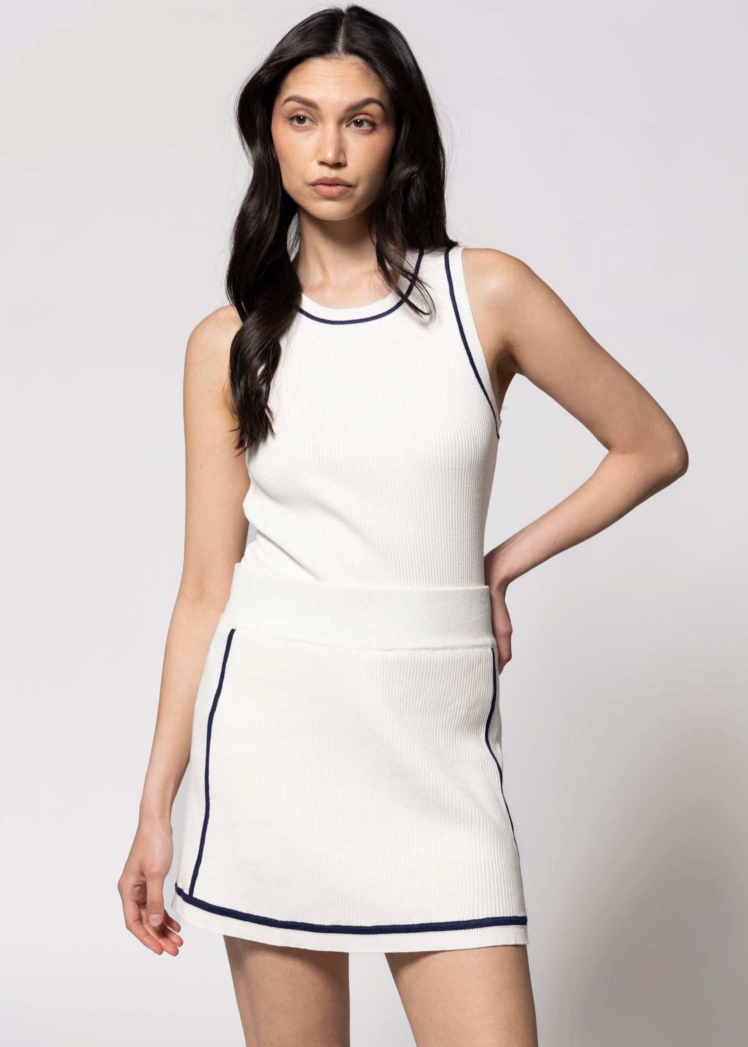 swatch_Ivory/Navy thread and supply freefall skort