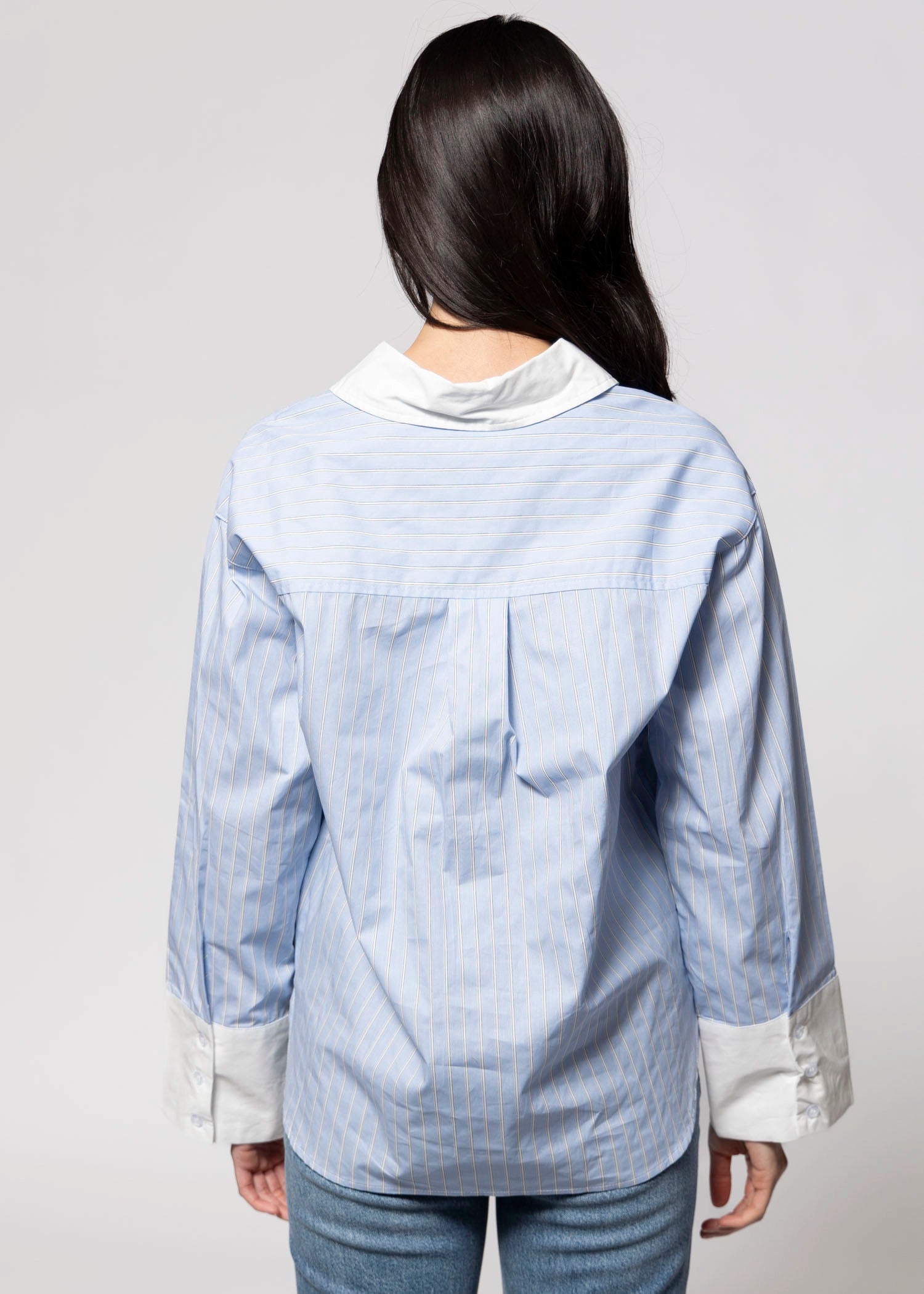 swatch_Blue striped button down shirt