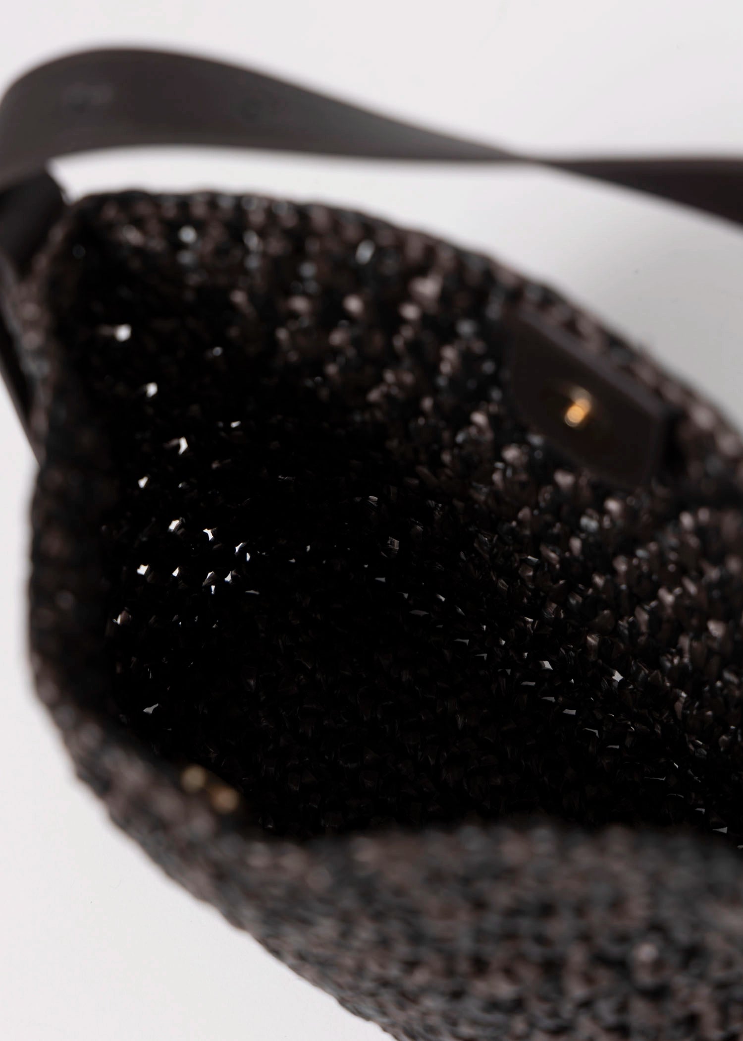 swatch_Chocolate urban expressions ember raffia shoulder bag