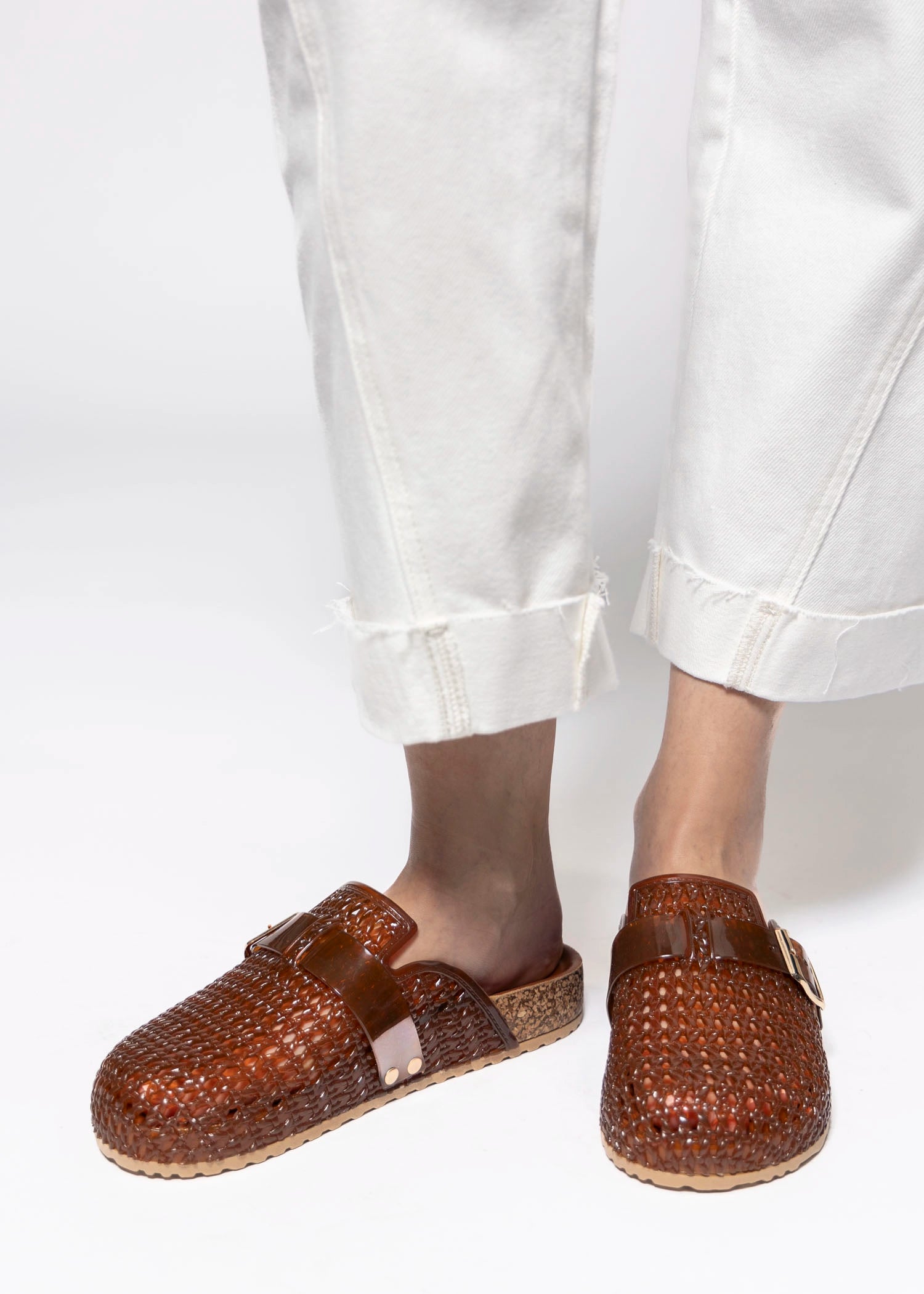 swatch_Mocha intentionally blank seth jelly clog