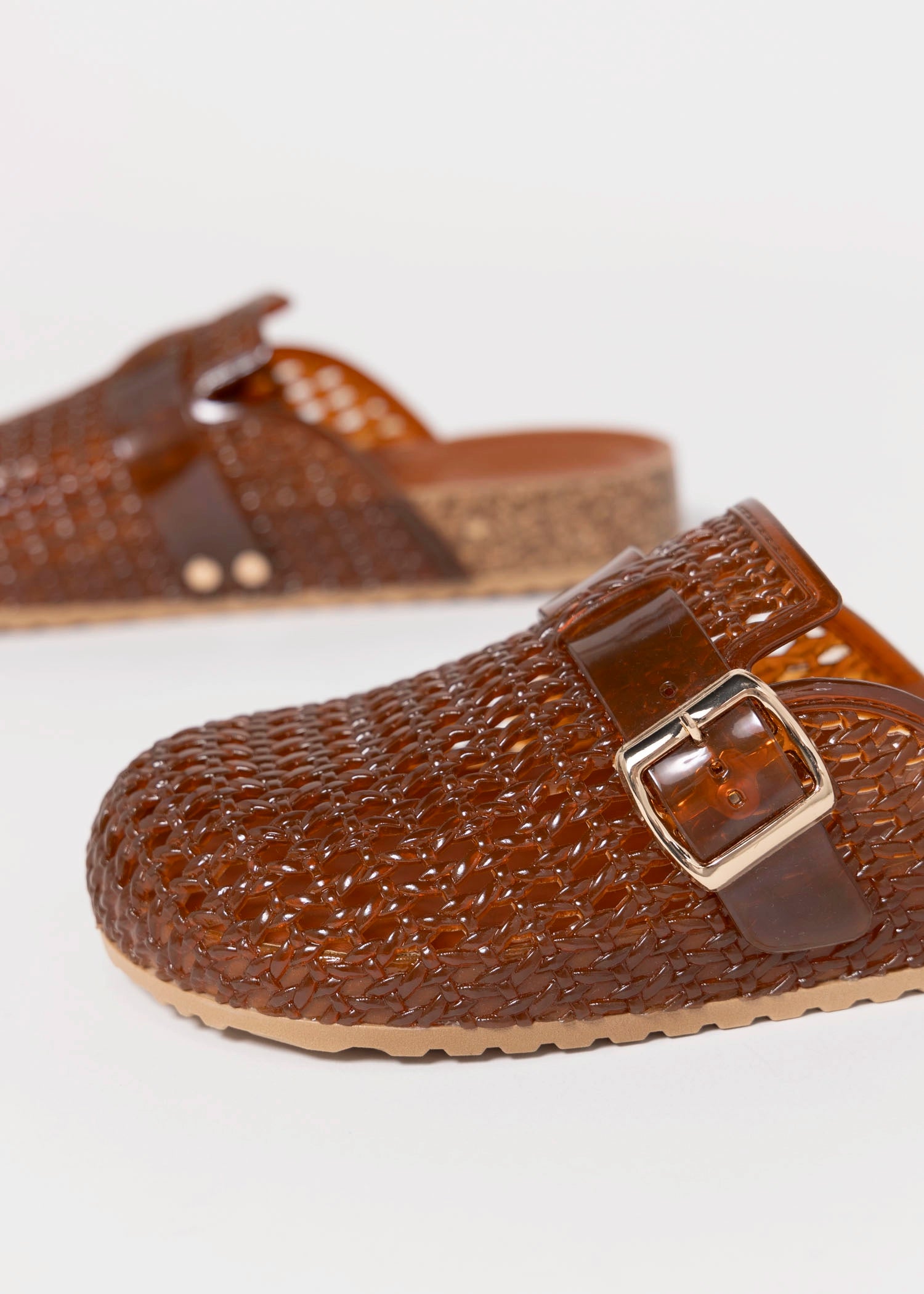 swatch_Mocha intentionally blank seth jelly clog