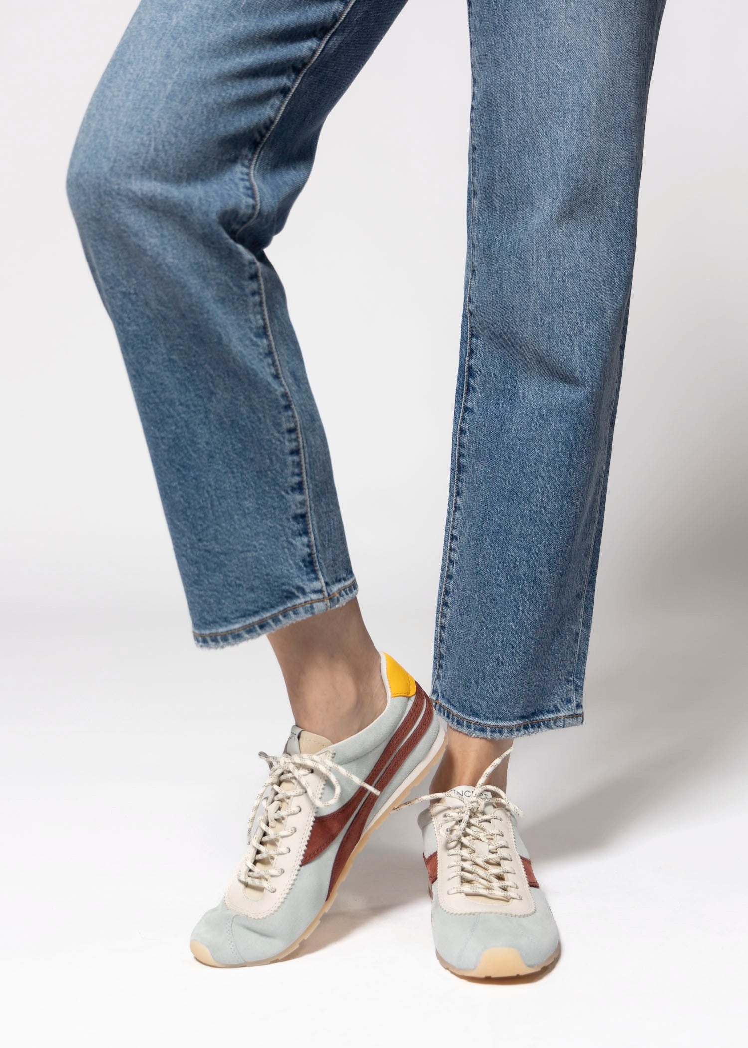 swatch_Sky oncept essex sneaker