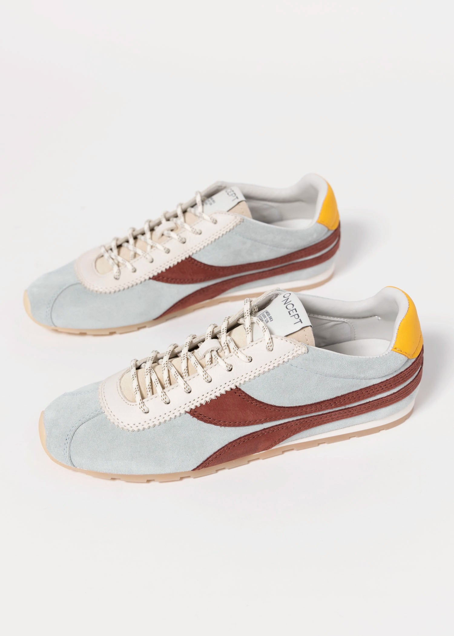 swatch_Sky oncept essex sneaker