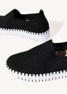 swatch_black comfort sneaker shoes