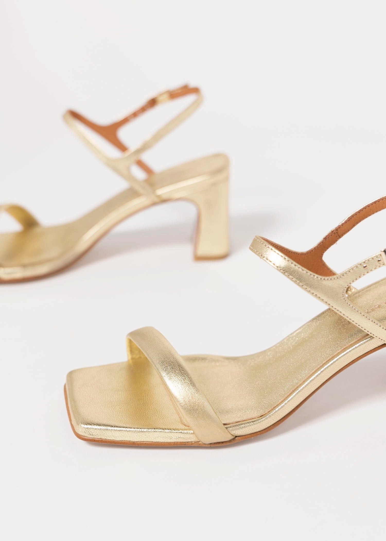 swatch_Platino Leather angel alarcon dominique heeled sandal
