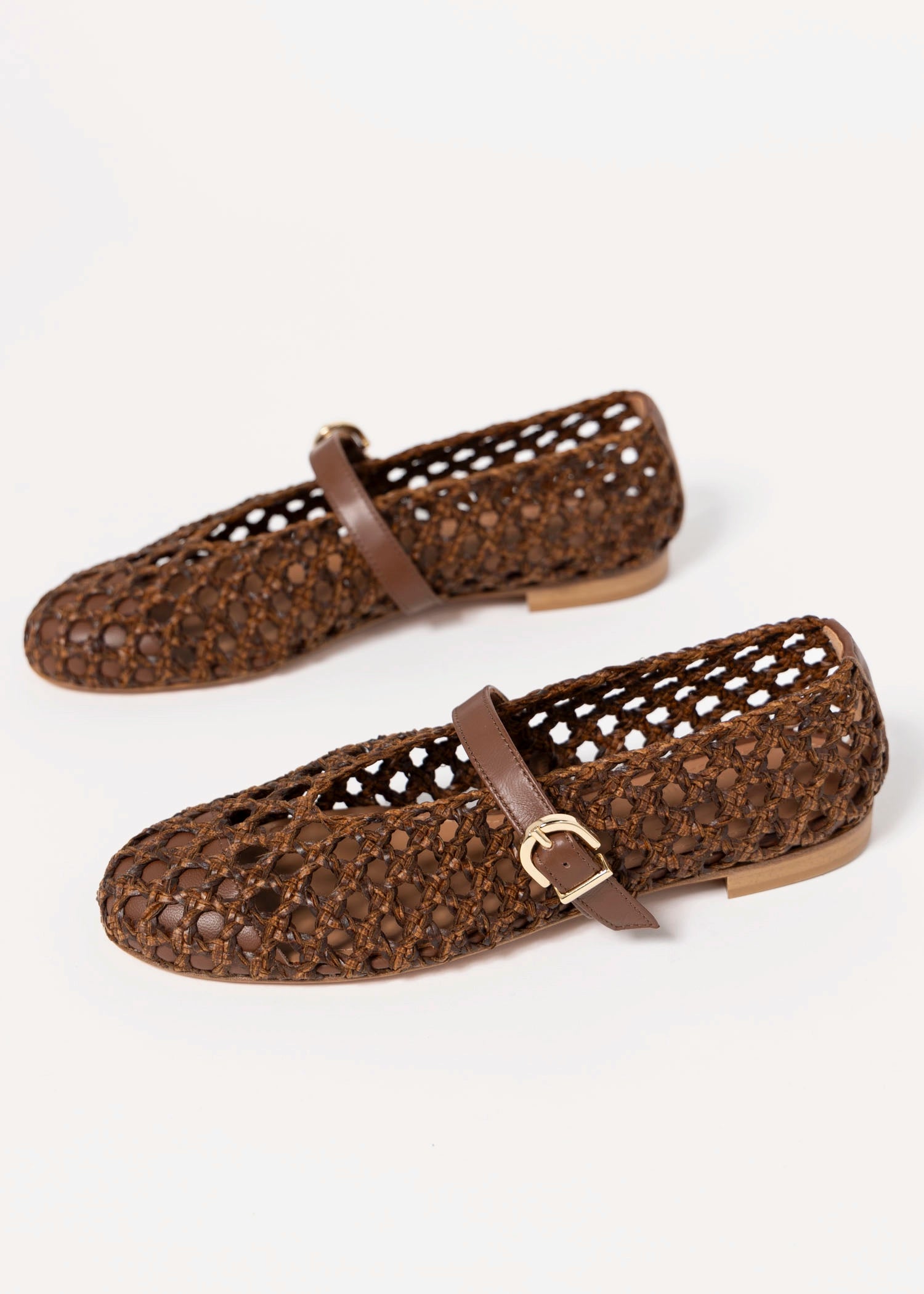 swatch_Brown Leather l'idea dolo woven mary jane