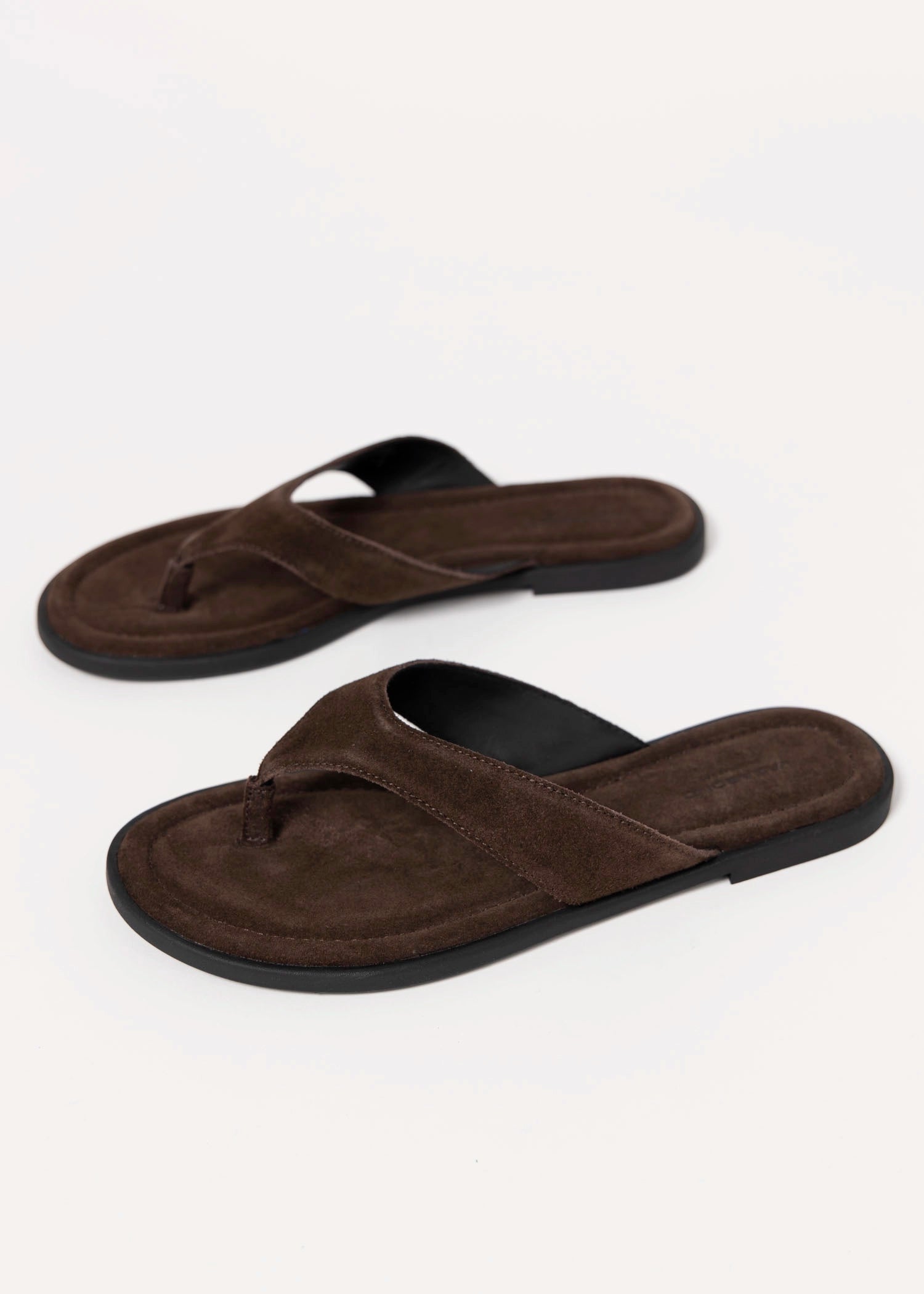 swatch_Java Suede vagabond zaida thong sandal