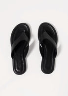 swatch_Black Leather vagabond zaida thong sandal