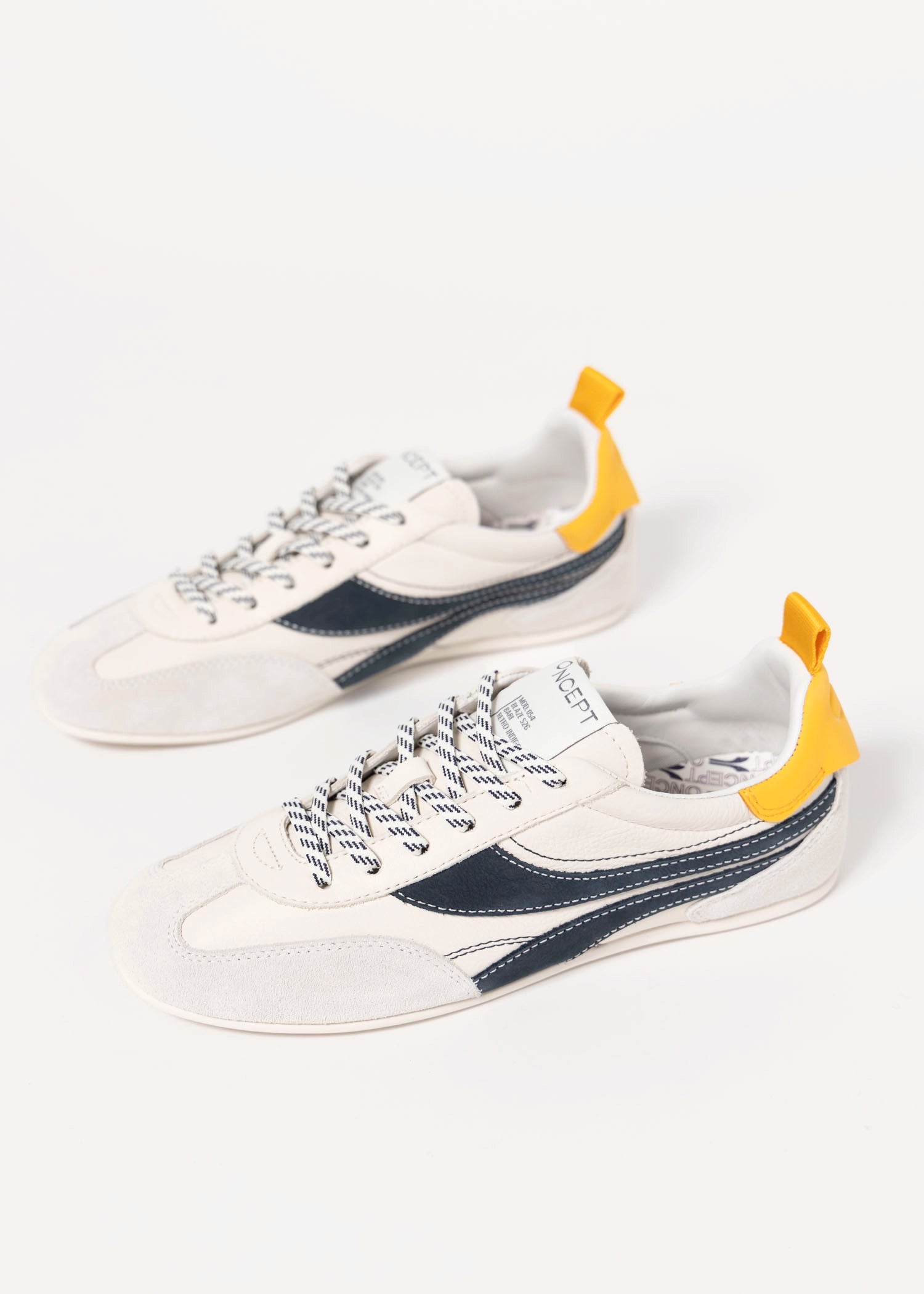 swatch_Retro Indigo oncept bari sneakers