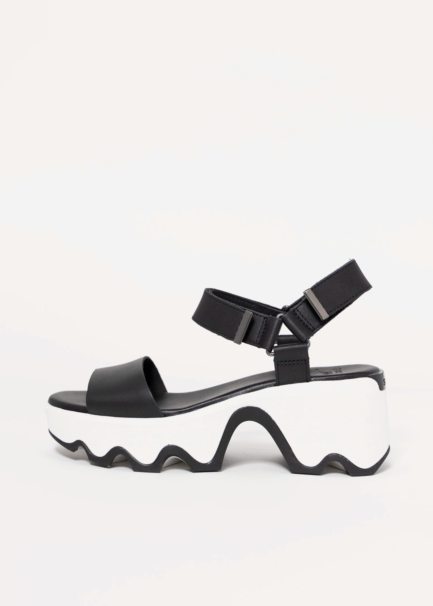 swatch_Black/Sea Salt sorel kinetic aura sandals