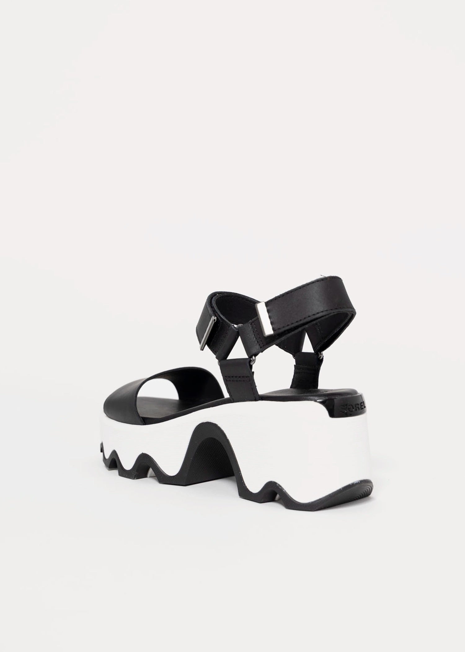 swatch_Black/Sea Salt sorel kinetic aura sandals