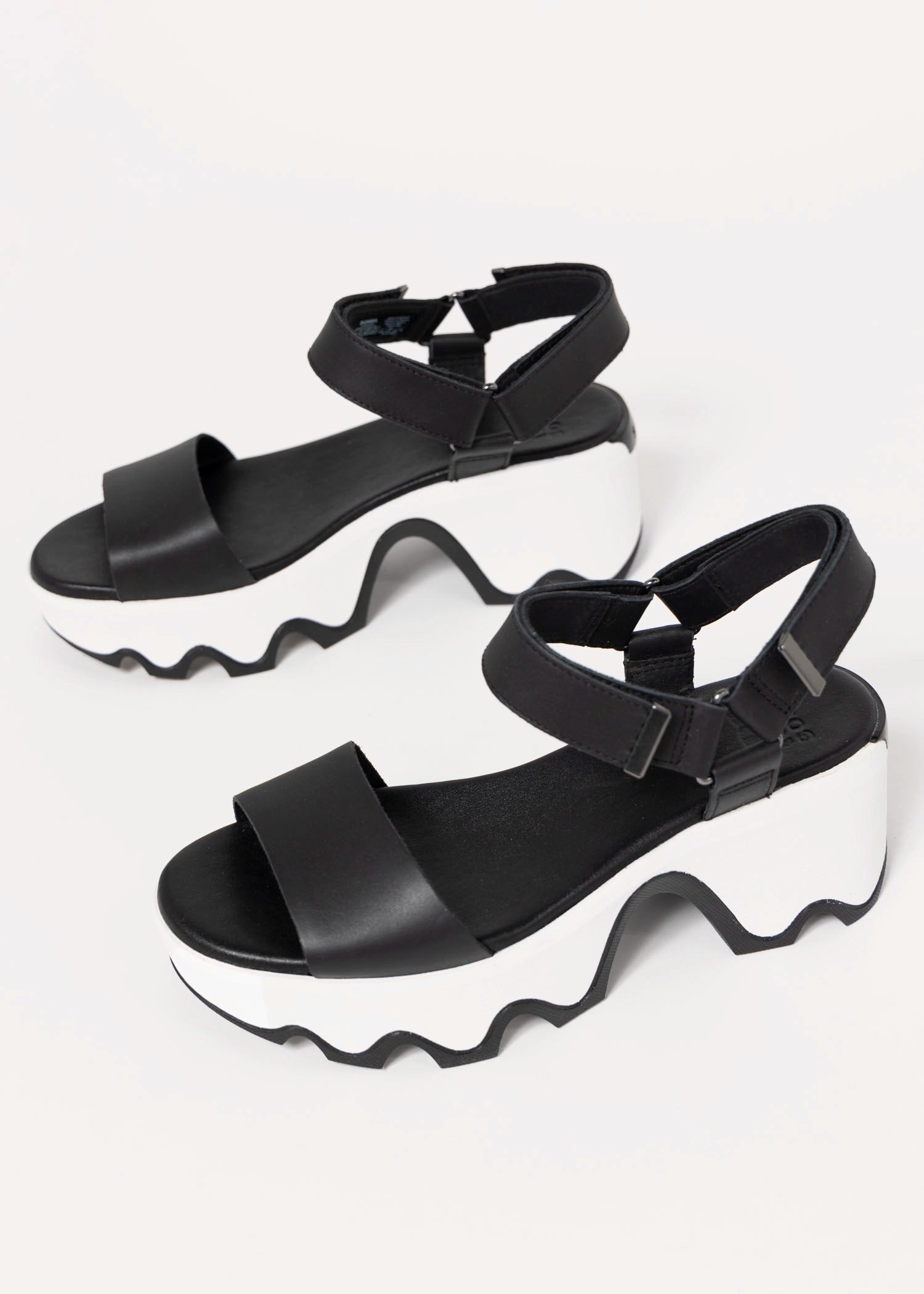 swatch_Black/Sea Salt sorel kinetic aura sandals