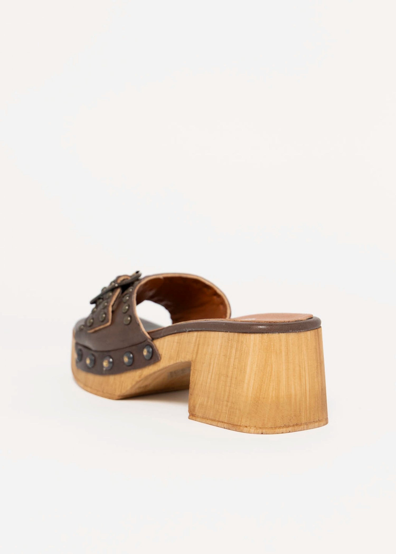 swatch_Brown Leather l'idea clog sandal
