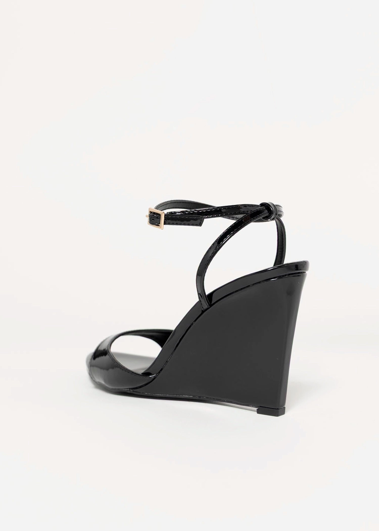 swatch_Black utmost wedge sandal