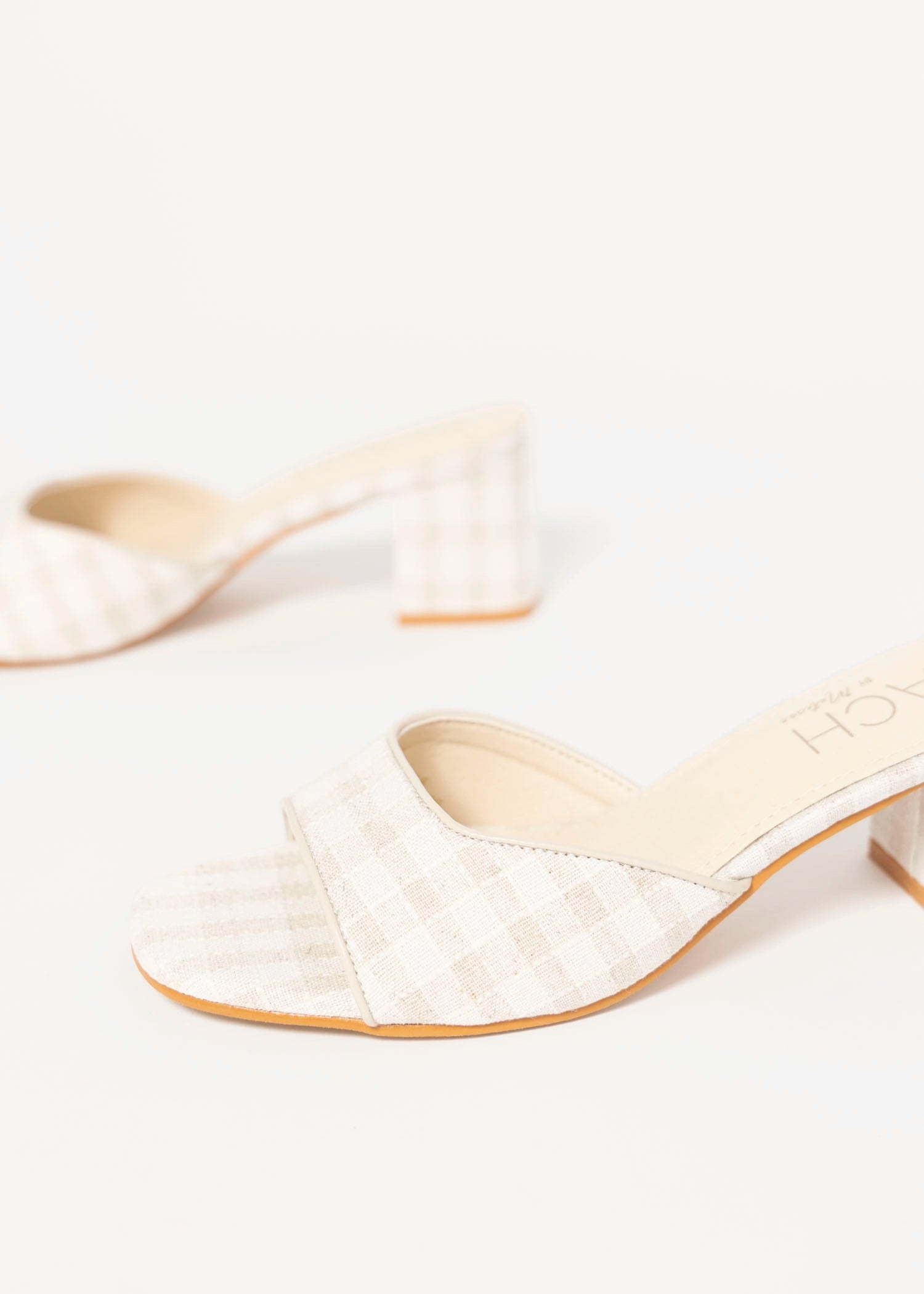 swatch_Natural Check coconuts birdie heeled sandal