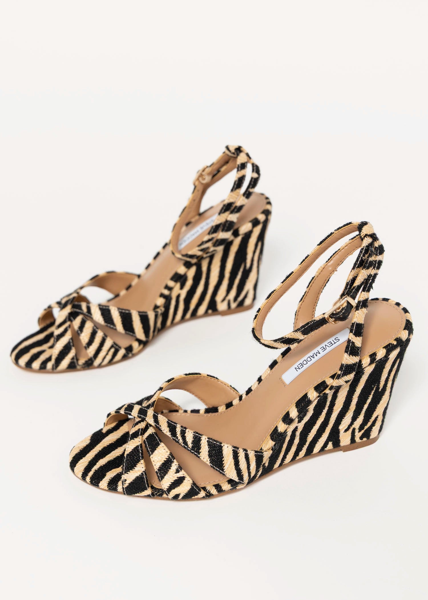 swatch_Zebra steve madden harbor raffia wedge