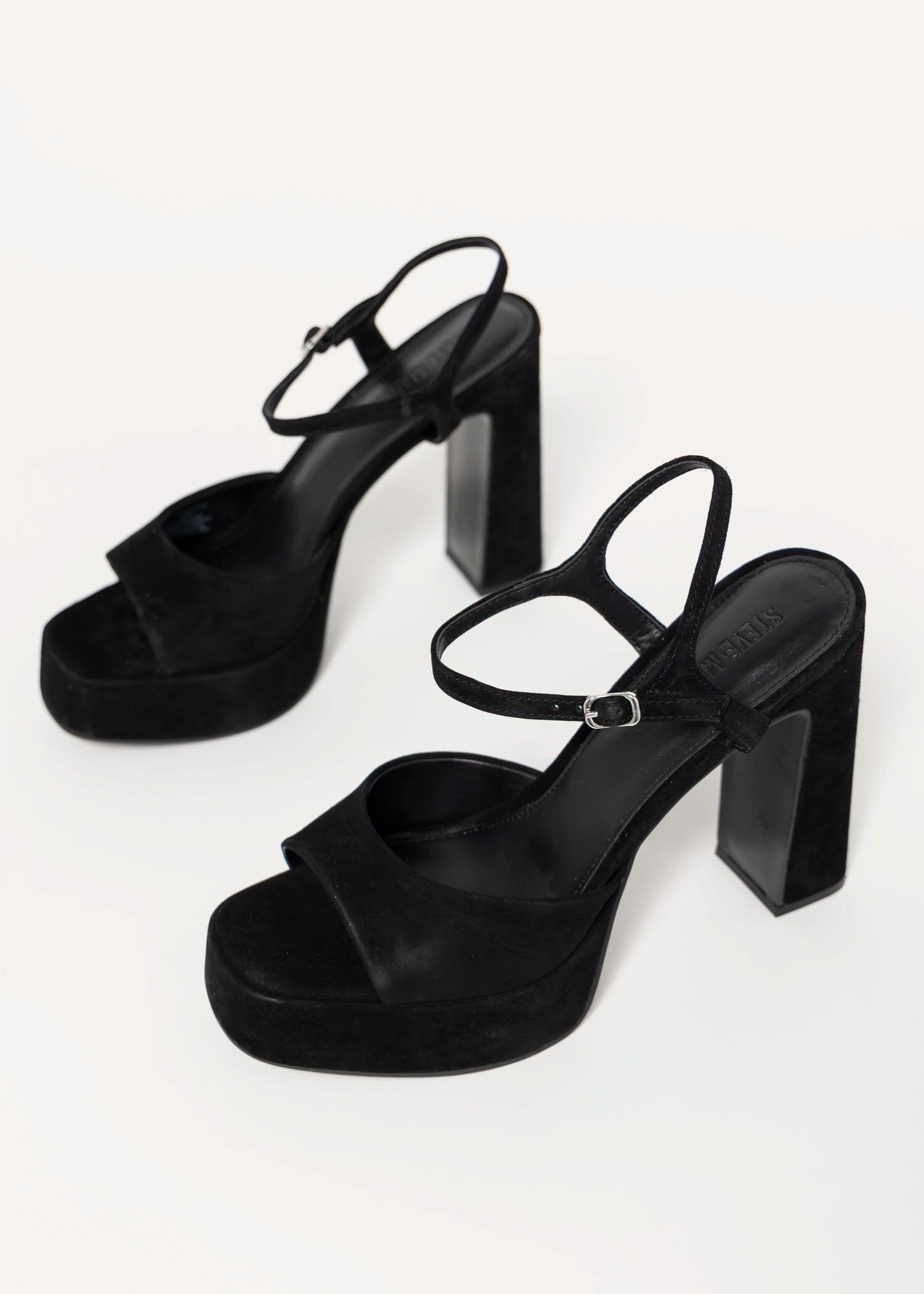swatch_Black Suede steve madden liandra platform sandal