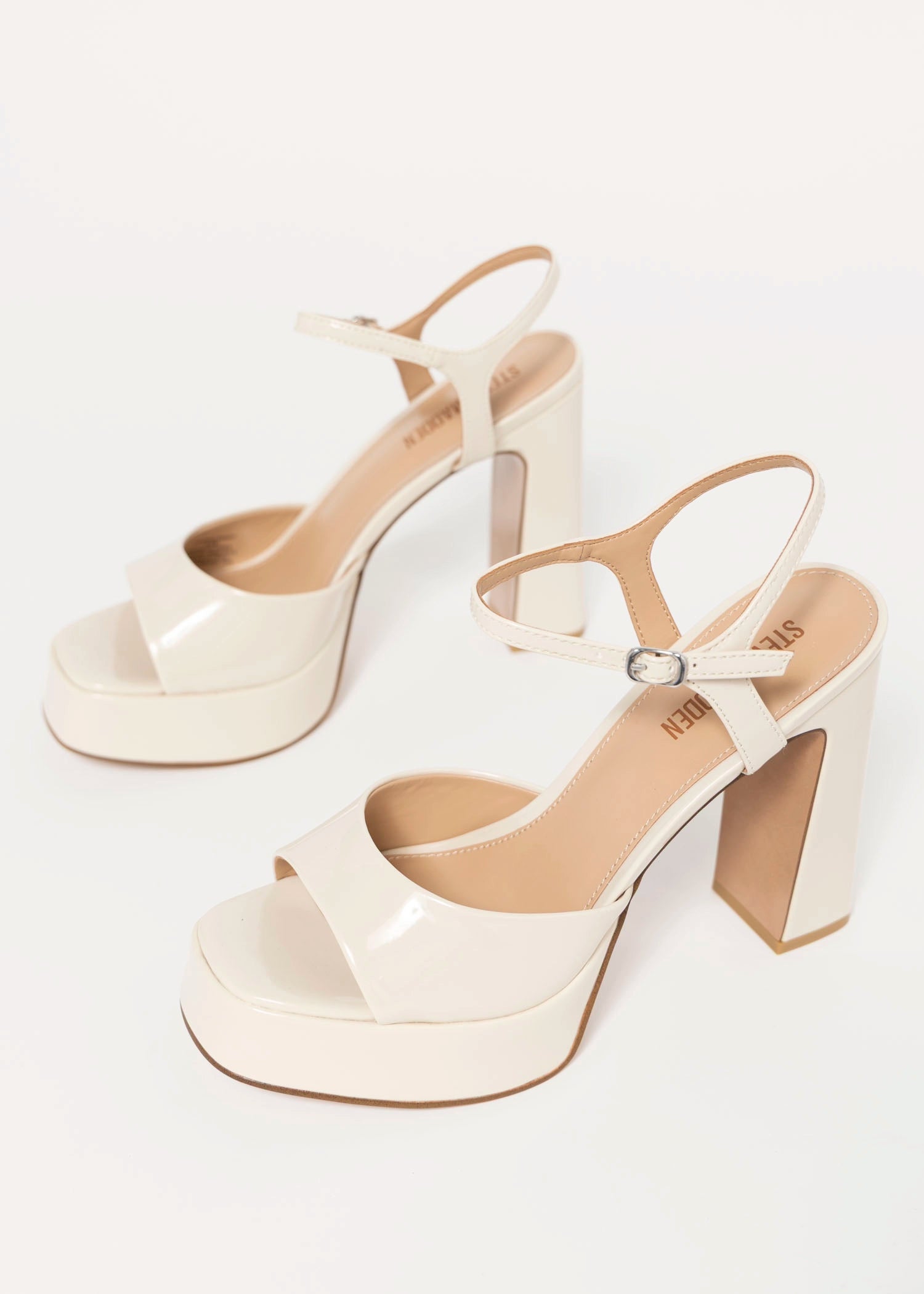 swatch_Bone Patent steve madden liandra platform sandal