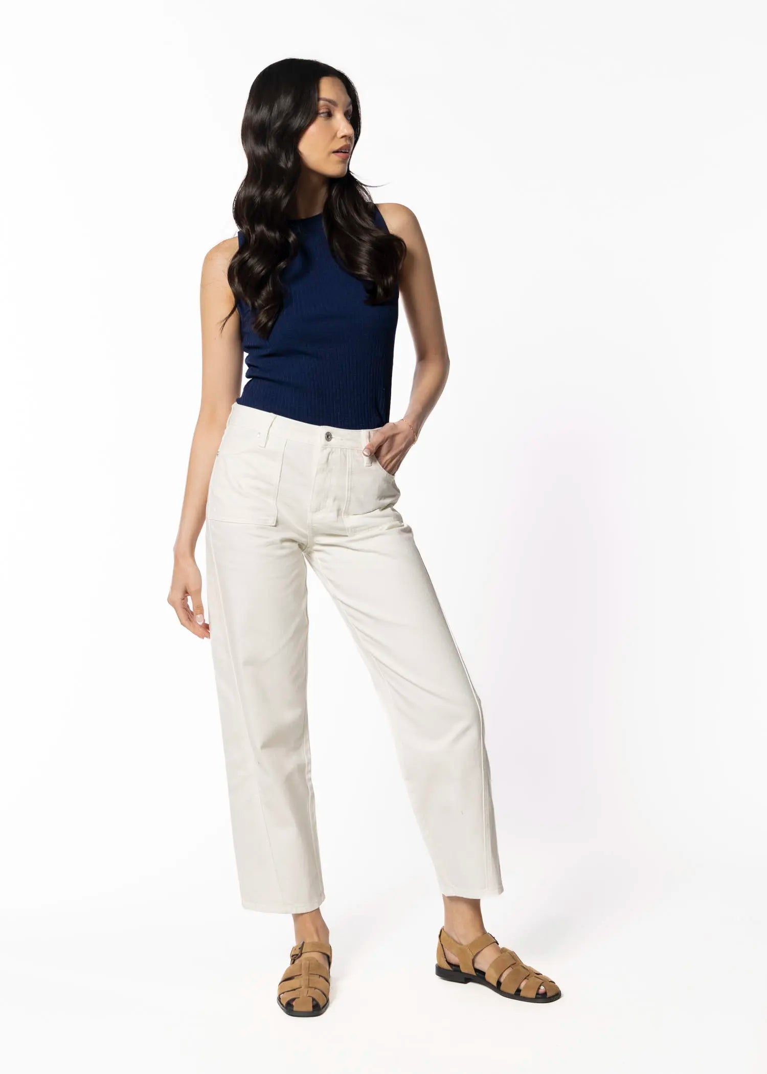 swatch_white district column jean apparel