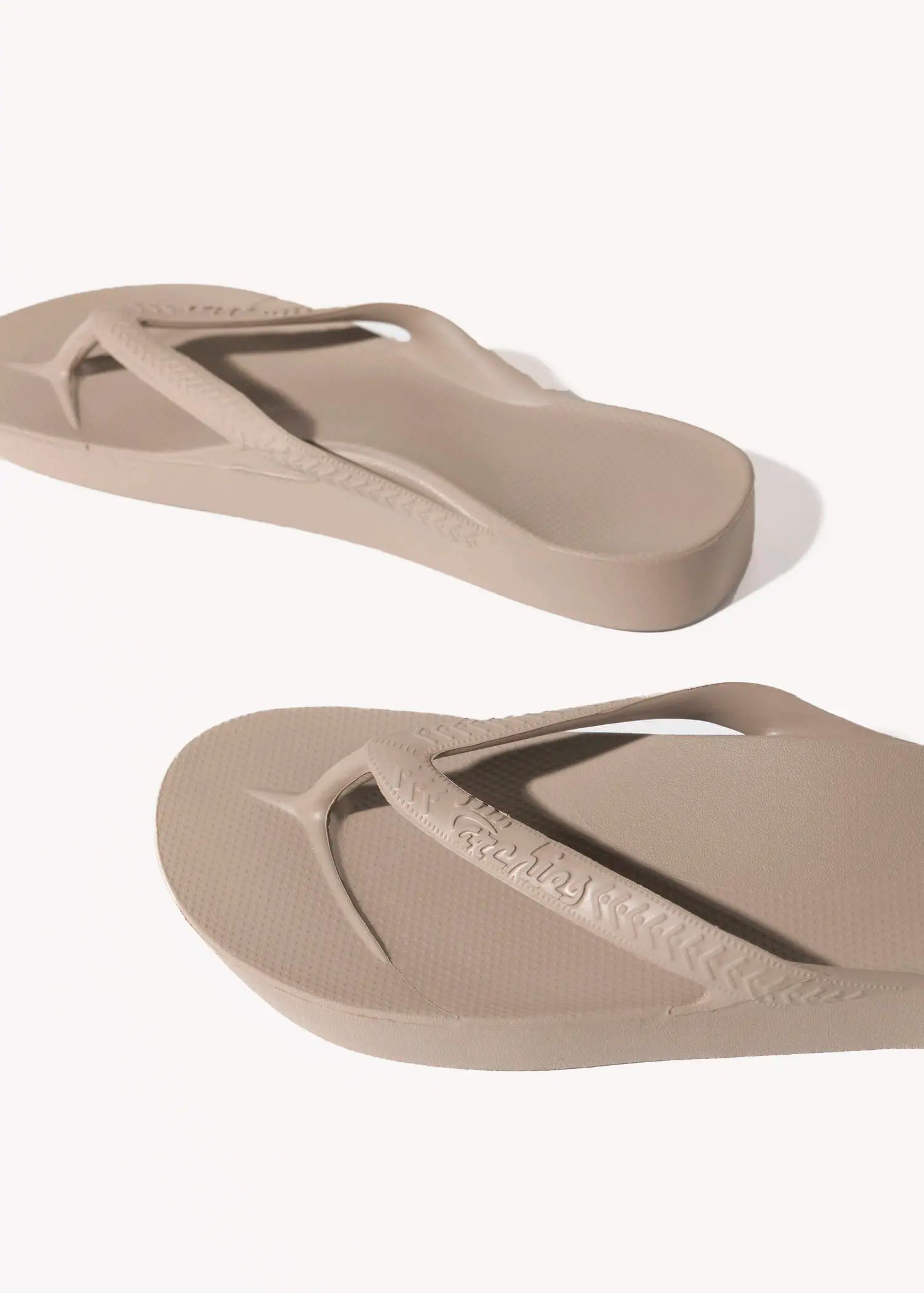 swatch_taupe arch support flip flop flat sandals