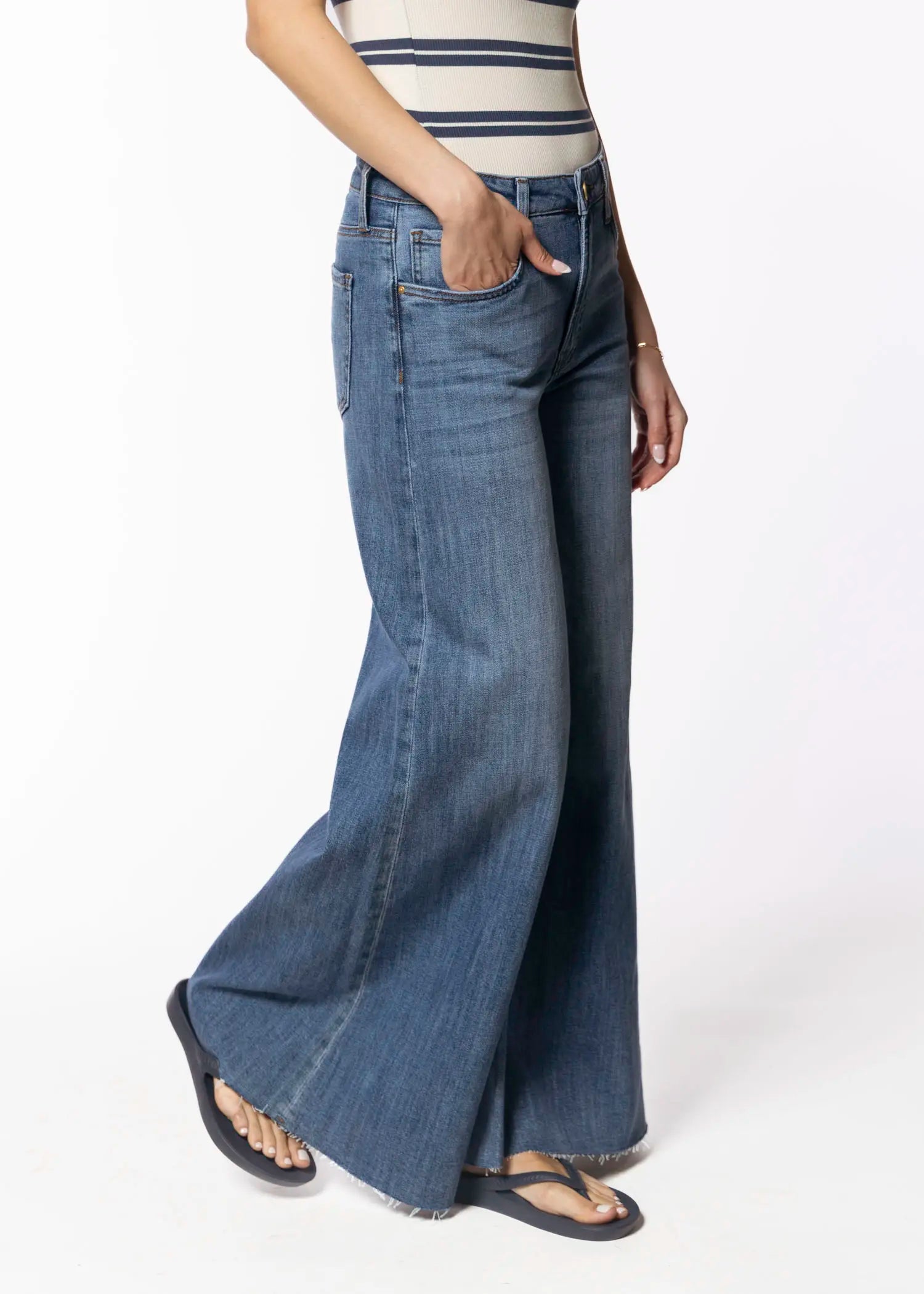 swatch_blue blake super wide leg apparel