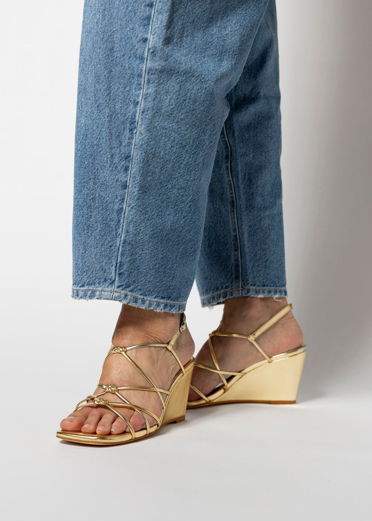 swatch_platino socialz wedge sandal heels