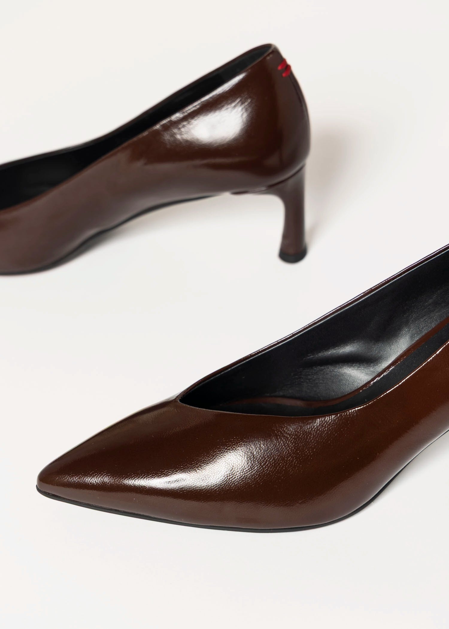 swatch_Brown patent gil pump