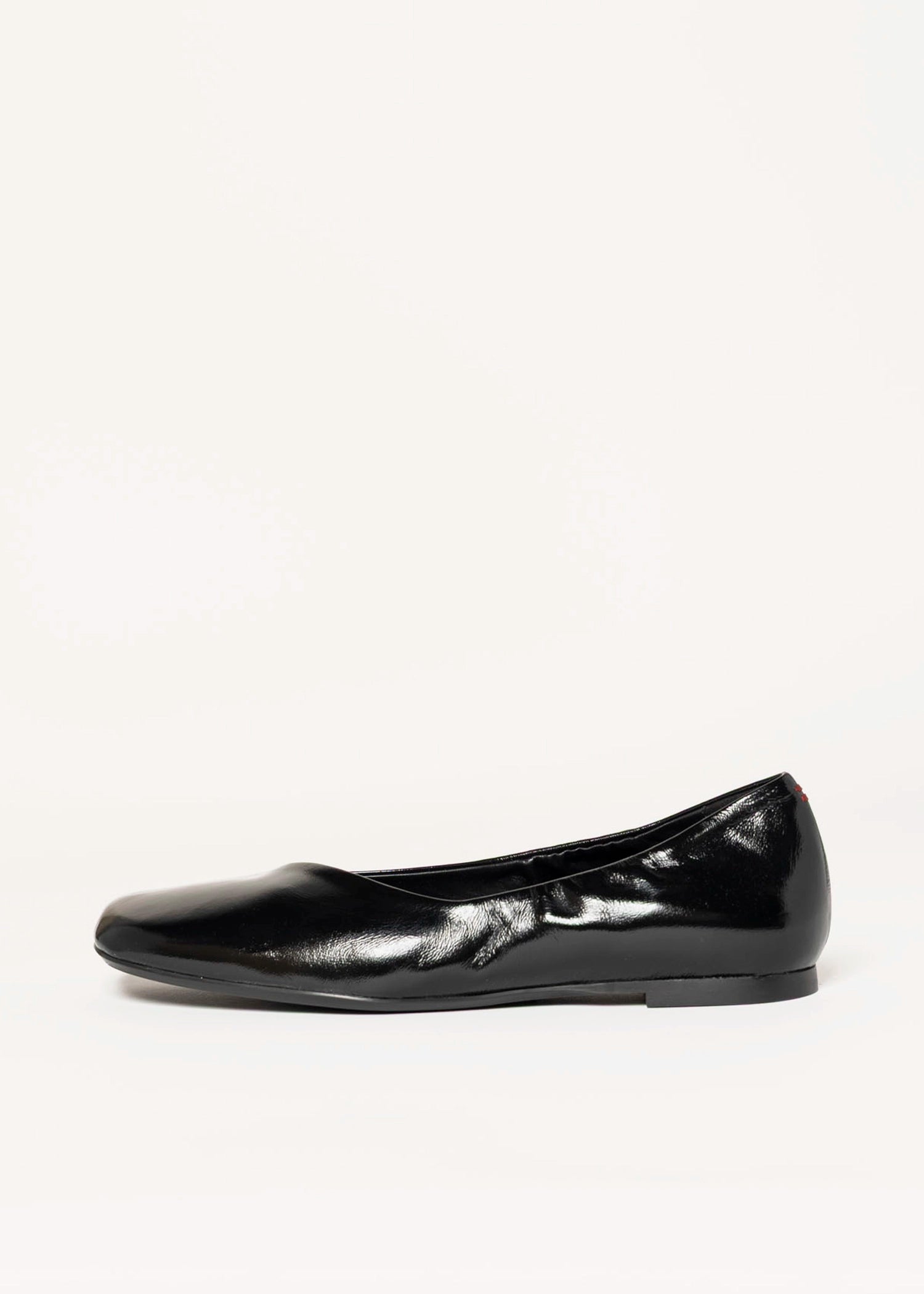 swatch_black patent xena flat