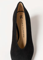swatch_Black Suede pump