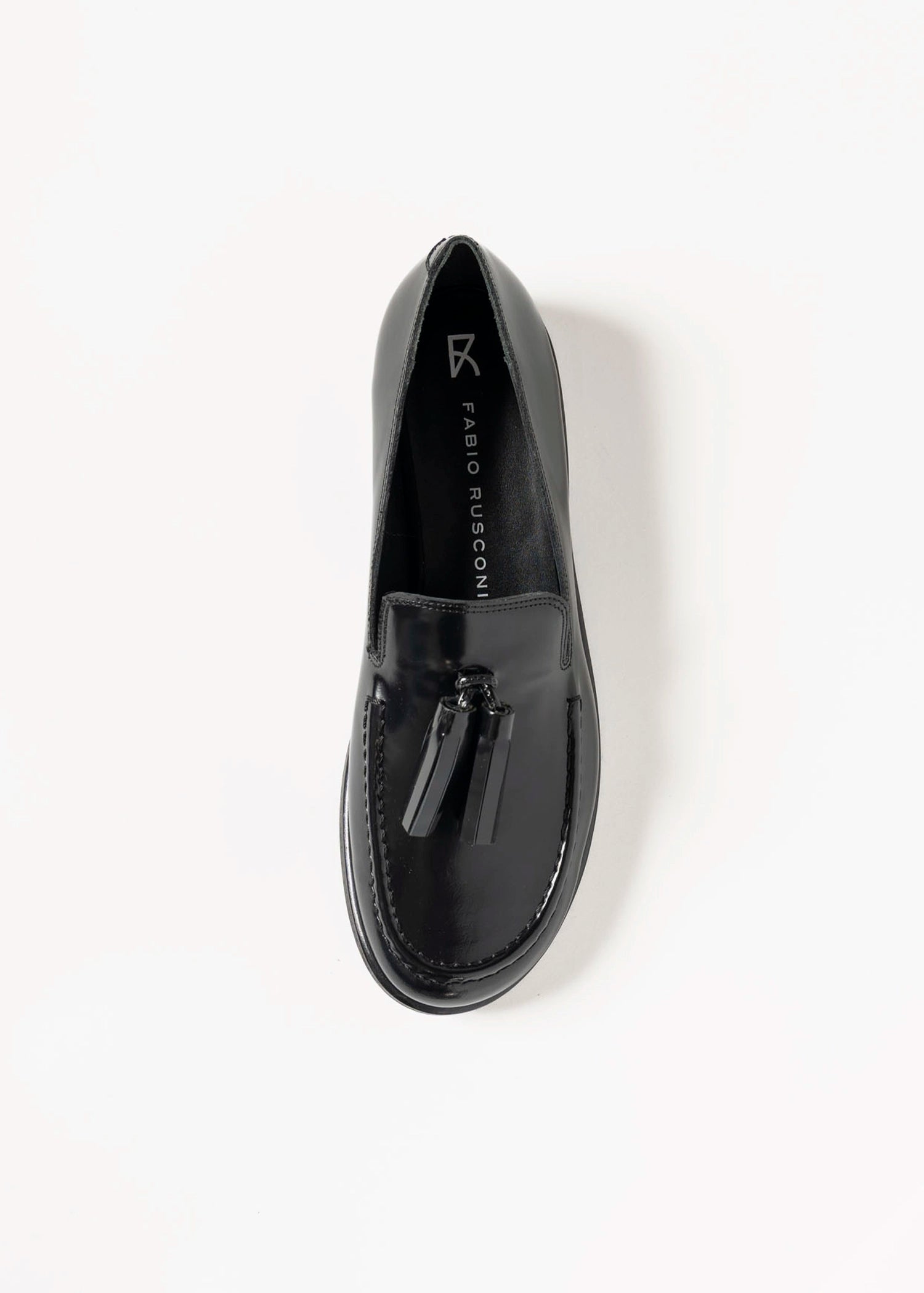 swatch_black leather tassel loafer
